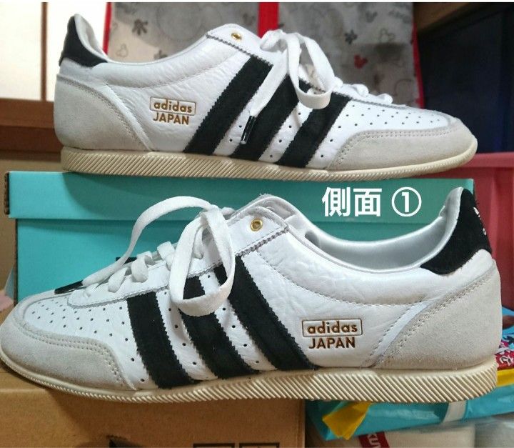 アディダス ウィメンズ ジャパン "フットウェアホワイト/コアブラック/ゴールドメタリック"