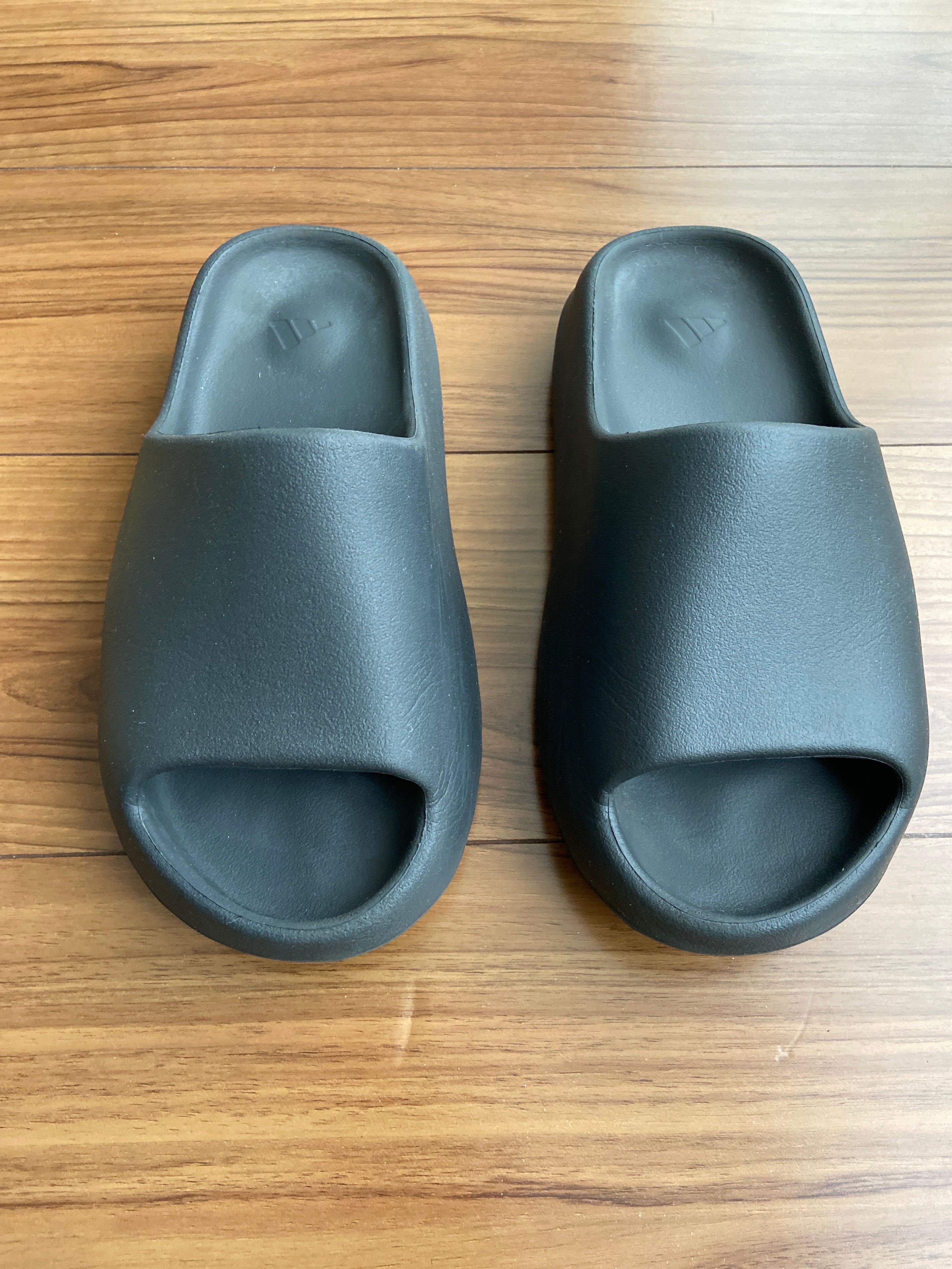 adidas YEEZY Slide "Onyx"