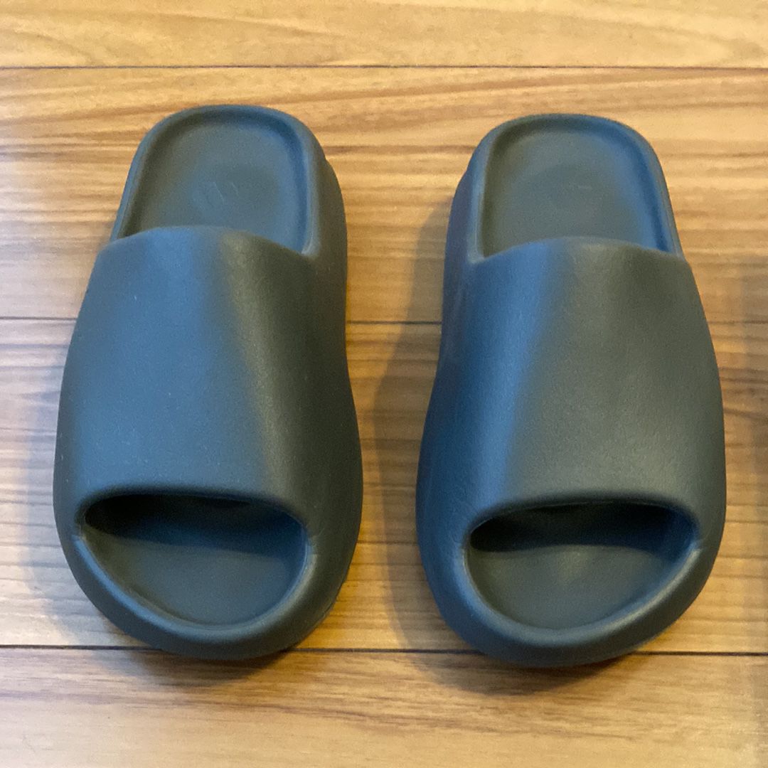 adidas YEEZY Slide アディダス　イージースライド19cm 楽天市場】adidas Yeezy Slide 