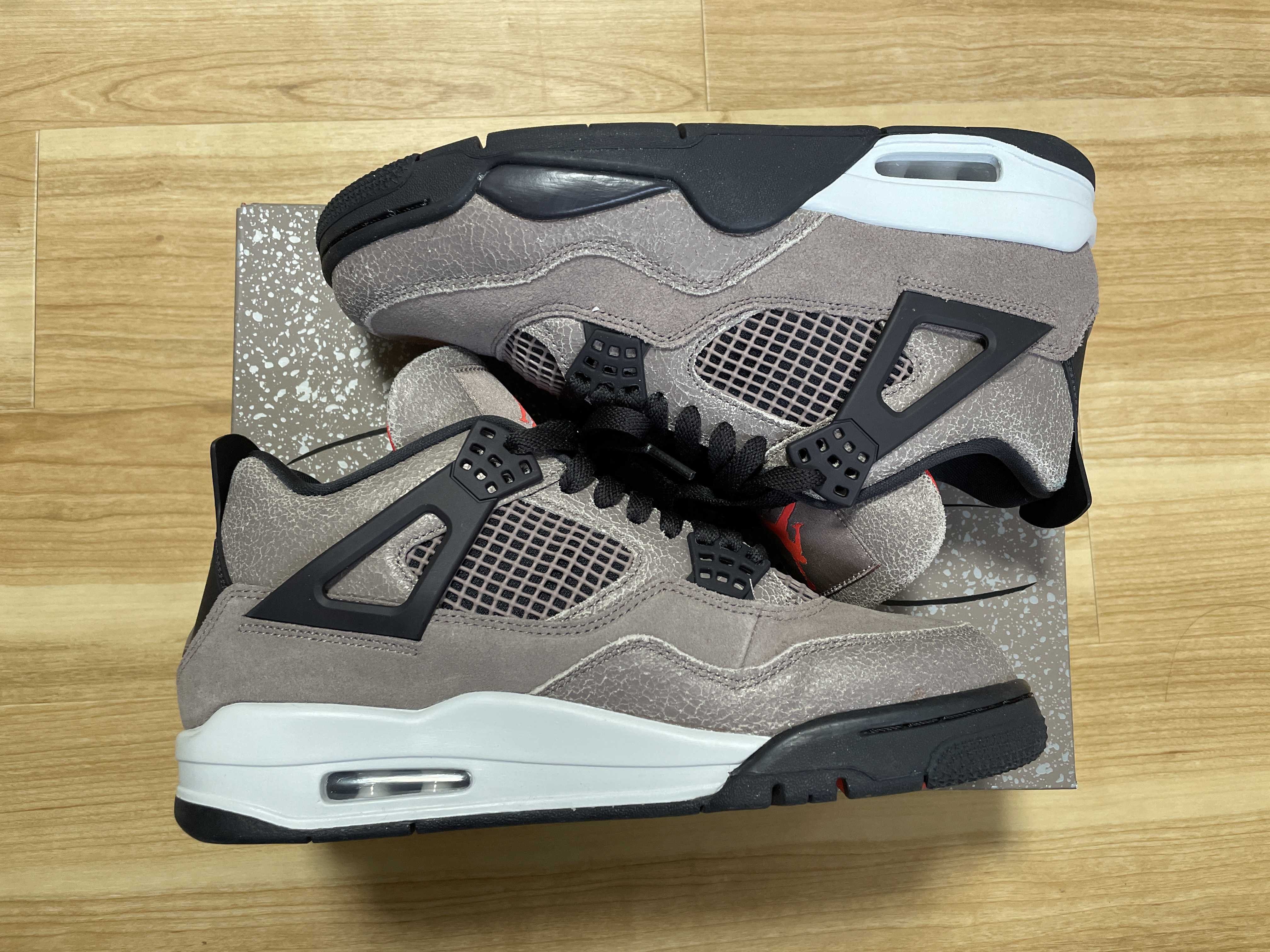 Nike Air Jordan 4 "Taupe Haze"   
