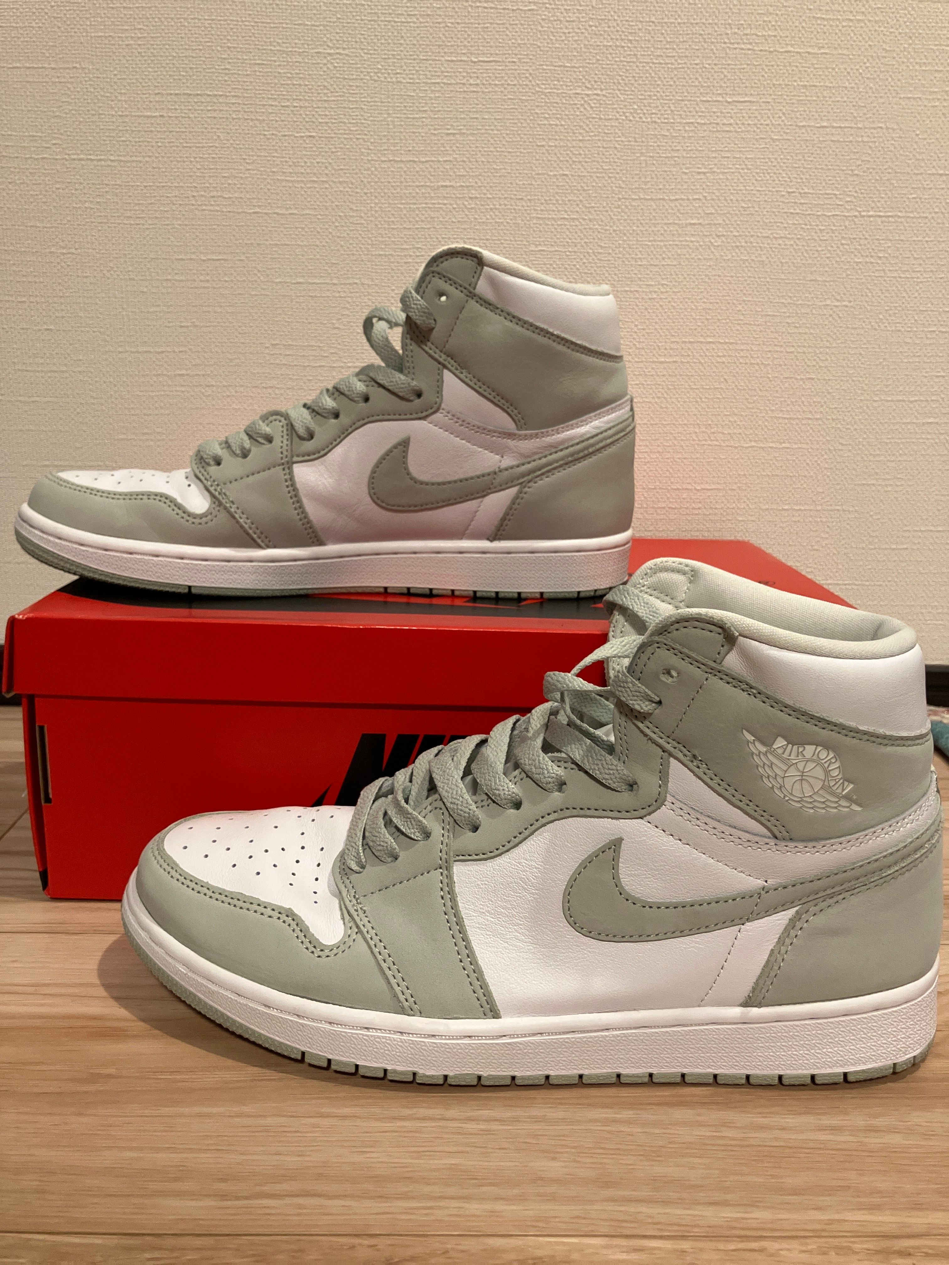 Nike Women's Air Jordan 1 High OG "Seafoam"