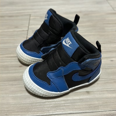 Nike Crib Bootie Jordan 1 "Dark Marina Blue"