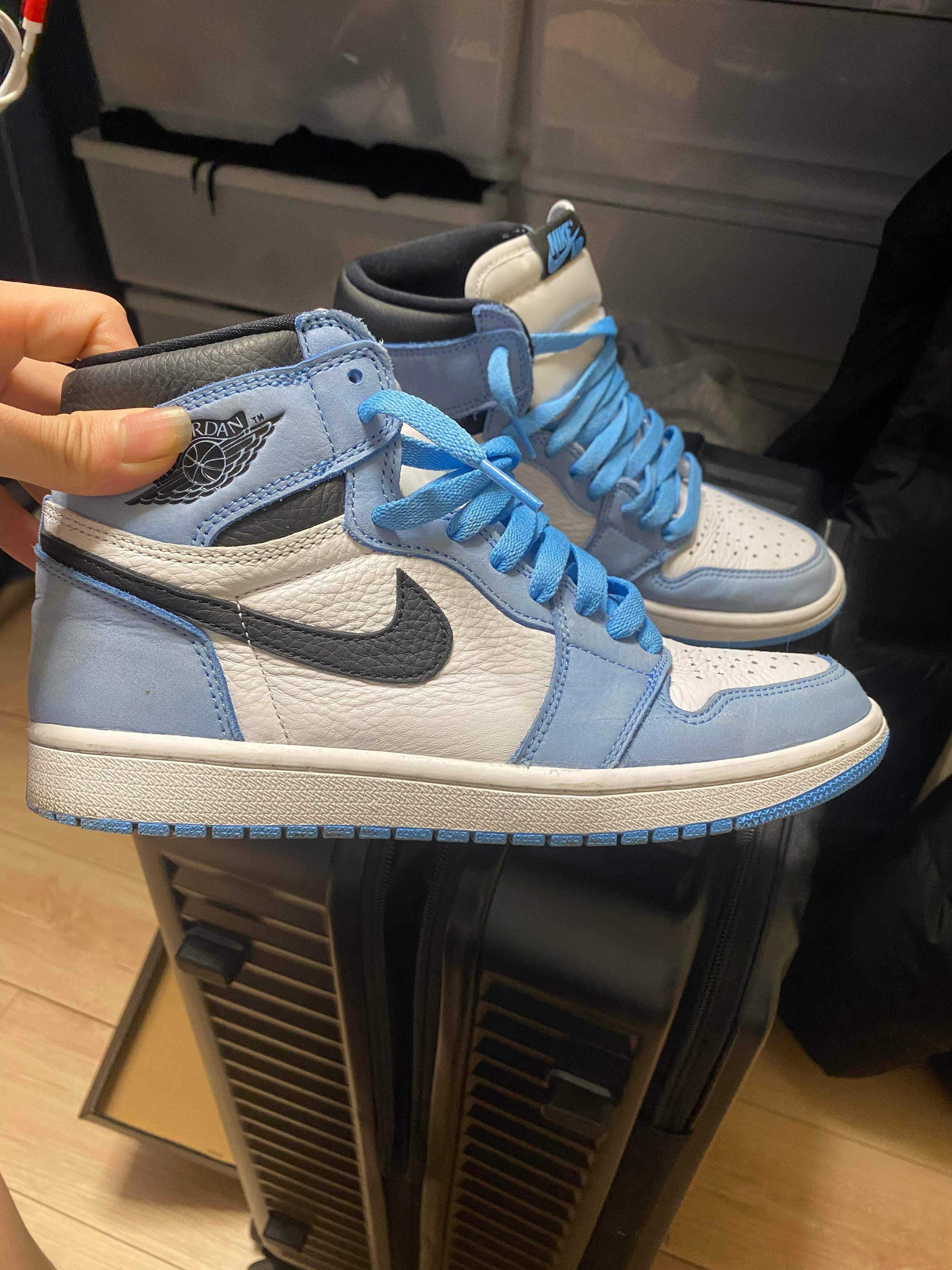 Nike Air Jordan 1 High OG "University Blue"