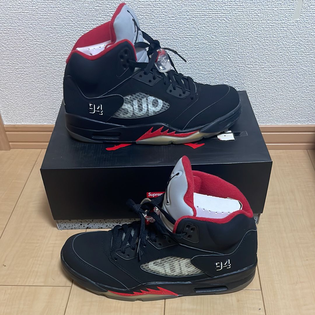 Supreme × Nike Air Jordan 5 Retro "Black"