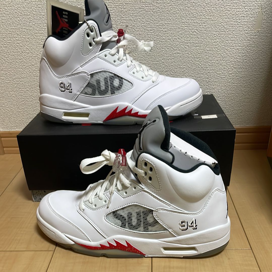Supreme × Nike Air Jordan 5 Retro "White"