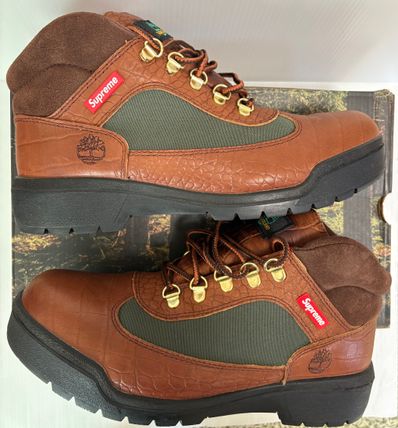 Supreme × Timberland Field Boot "Brown"