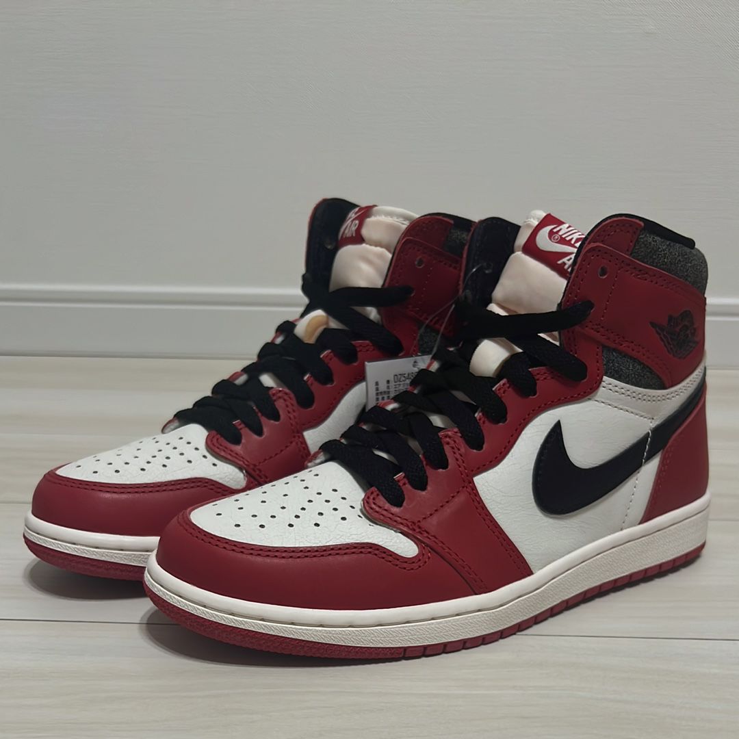 Nike Air Jordan 1 High OG "Lost & Found/Chicago"