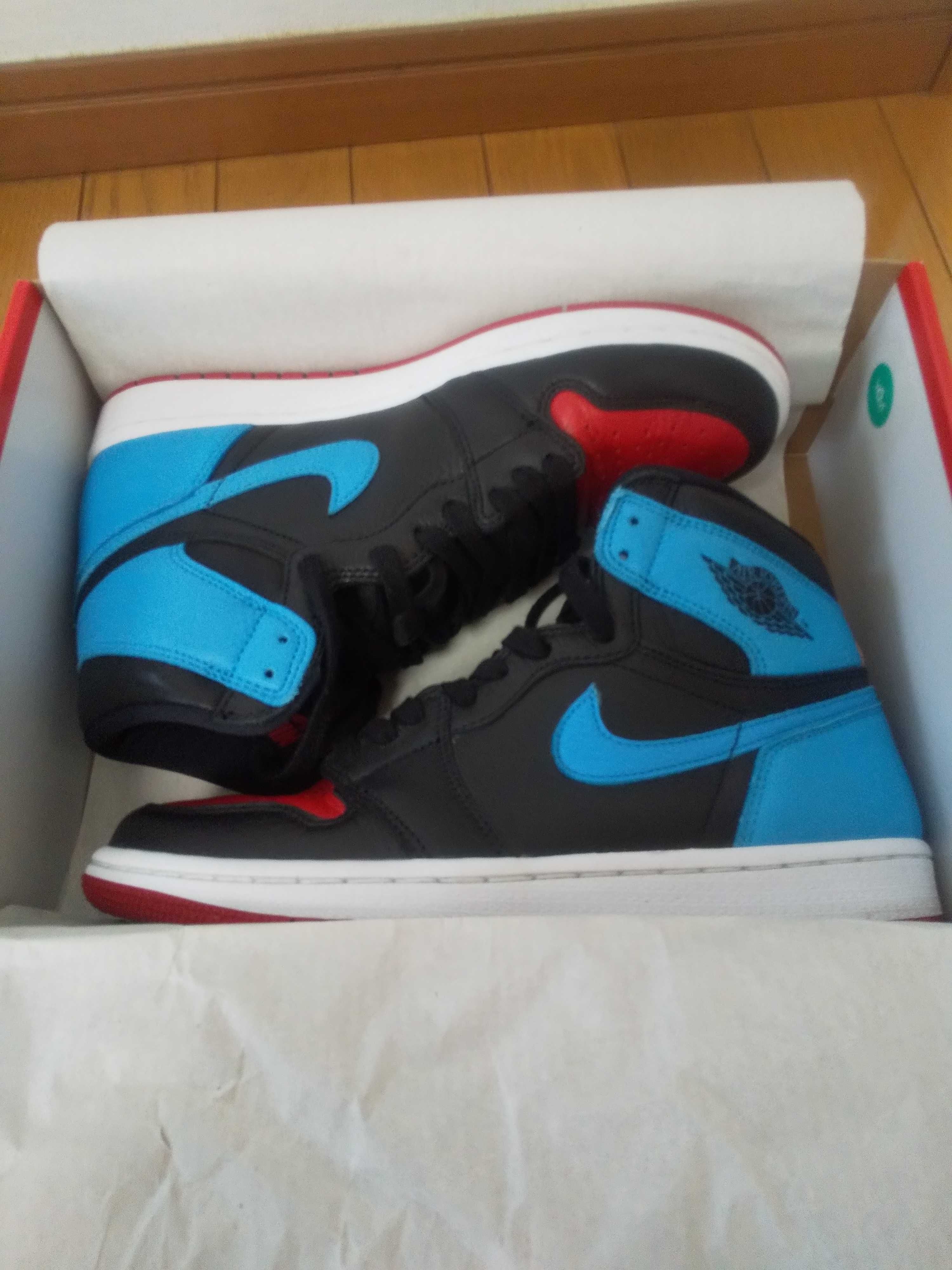 Nike Women's Air Jordan 1 High OG "UNC to Chicago"