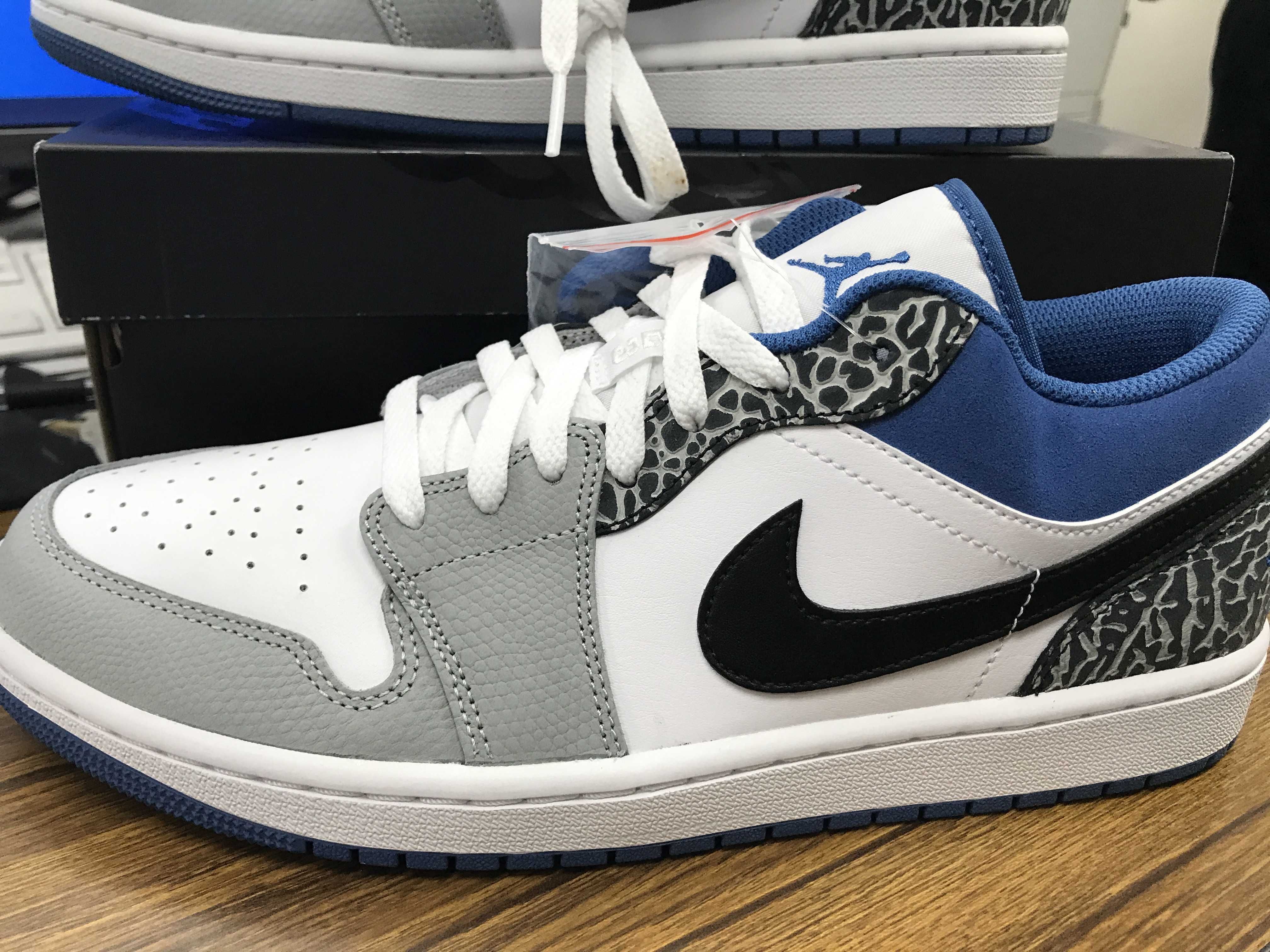 Nike Air Jordan 1 Low "True Blue"