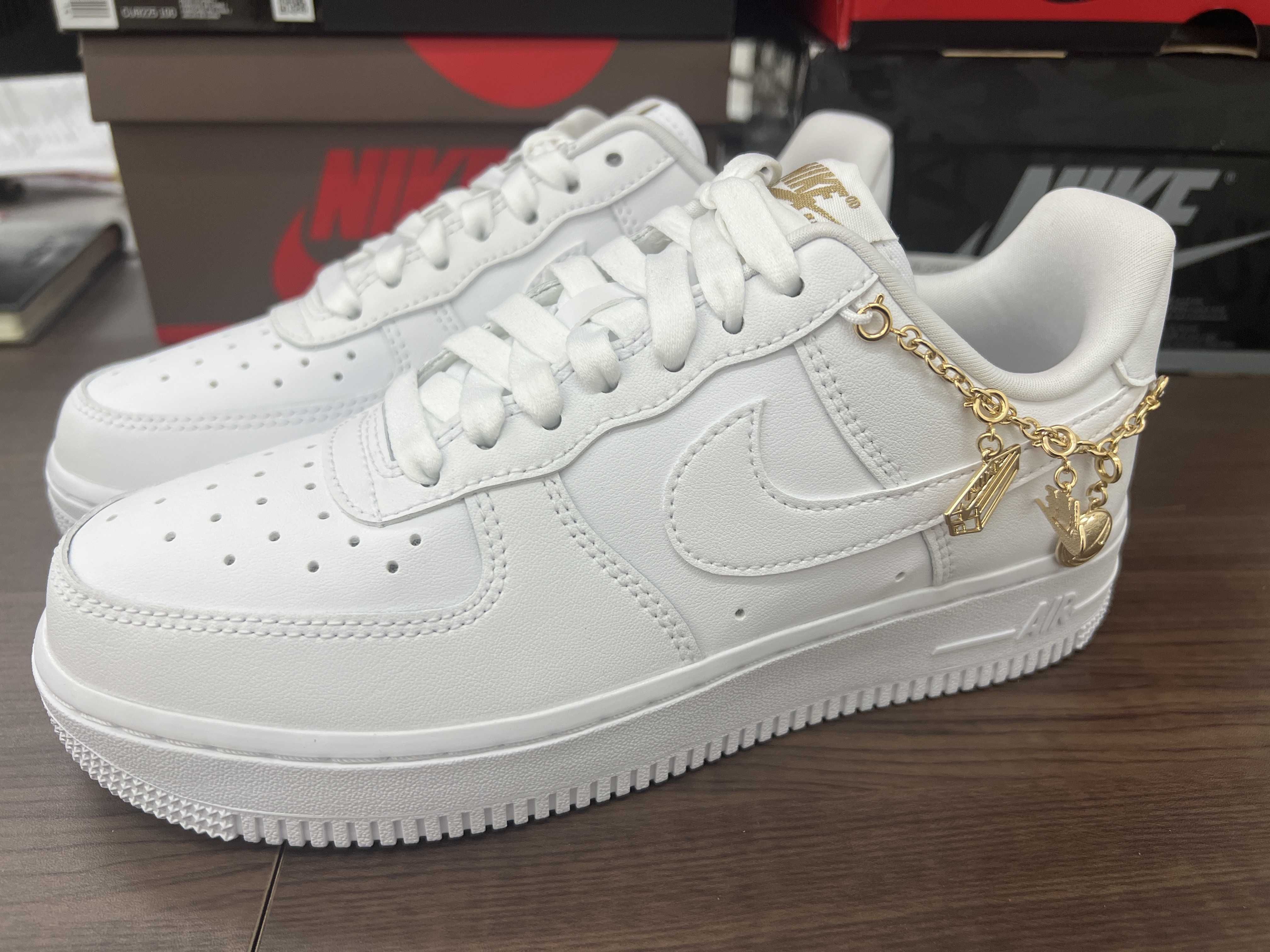Nike Women's Air Force 1 Low "White Pendats"