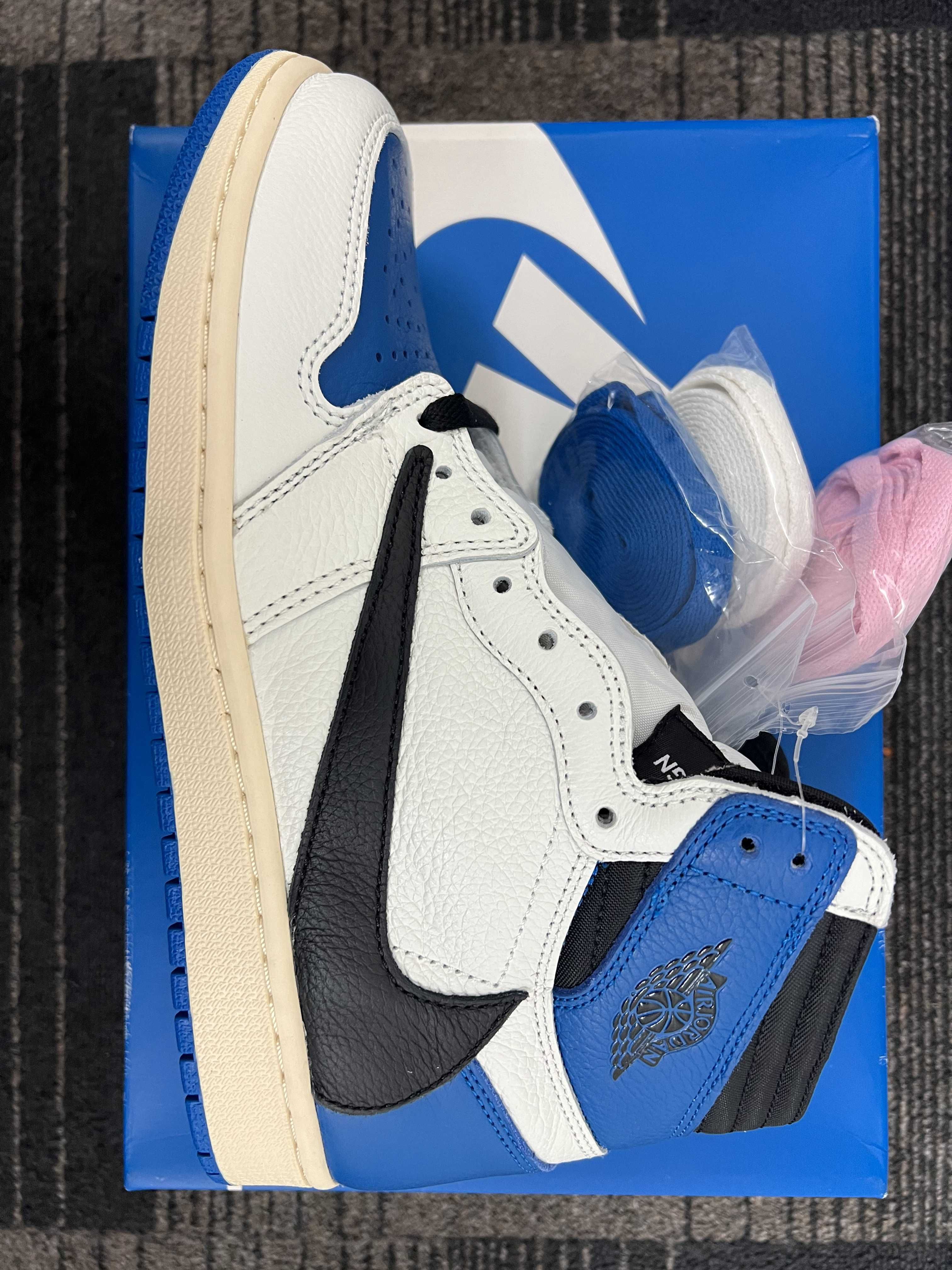Travis Scott × fragment design × Nike Air Jordan 1 Retro High OG SP "Military Blue"