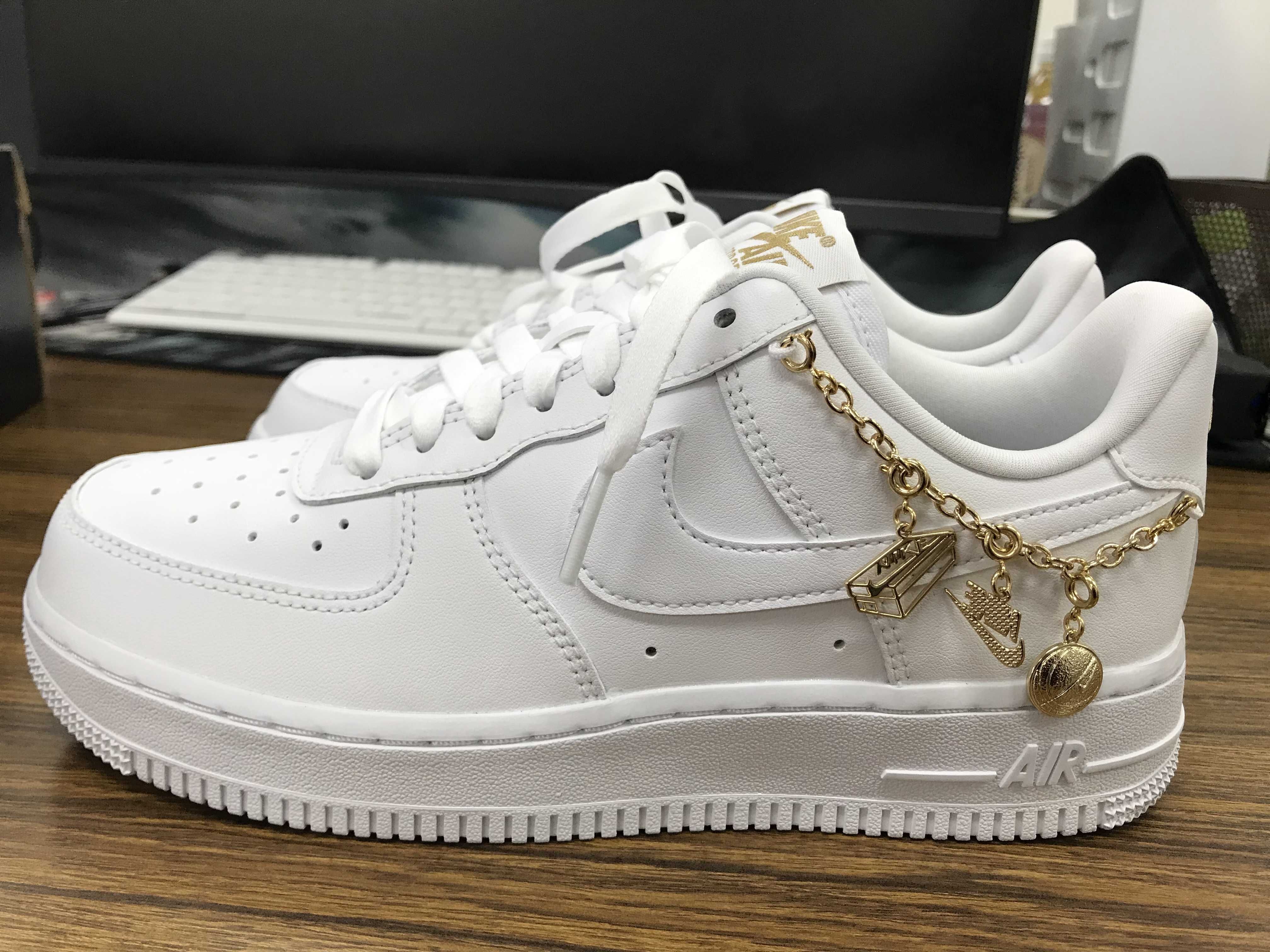 Nike Women's Air Force 1 Low "White Pendats"