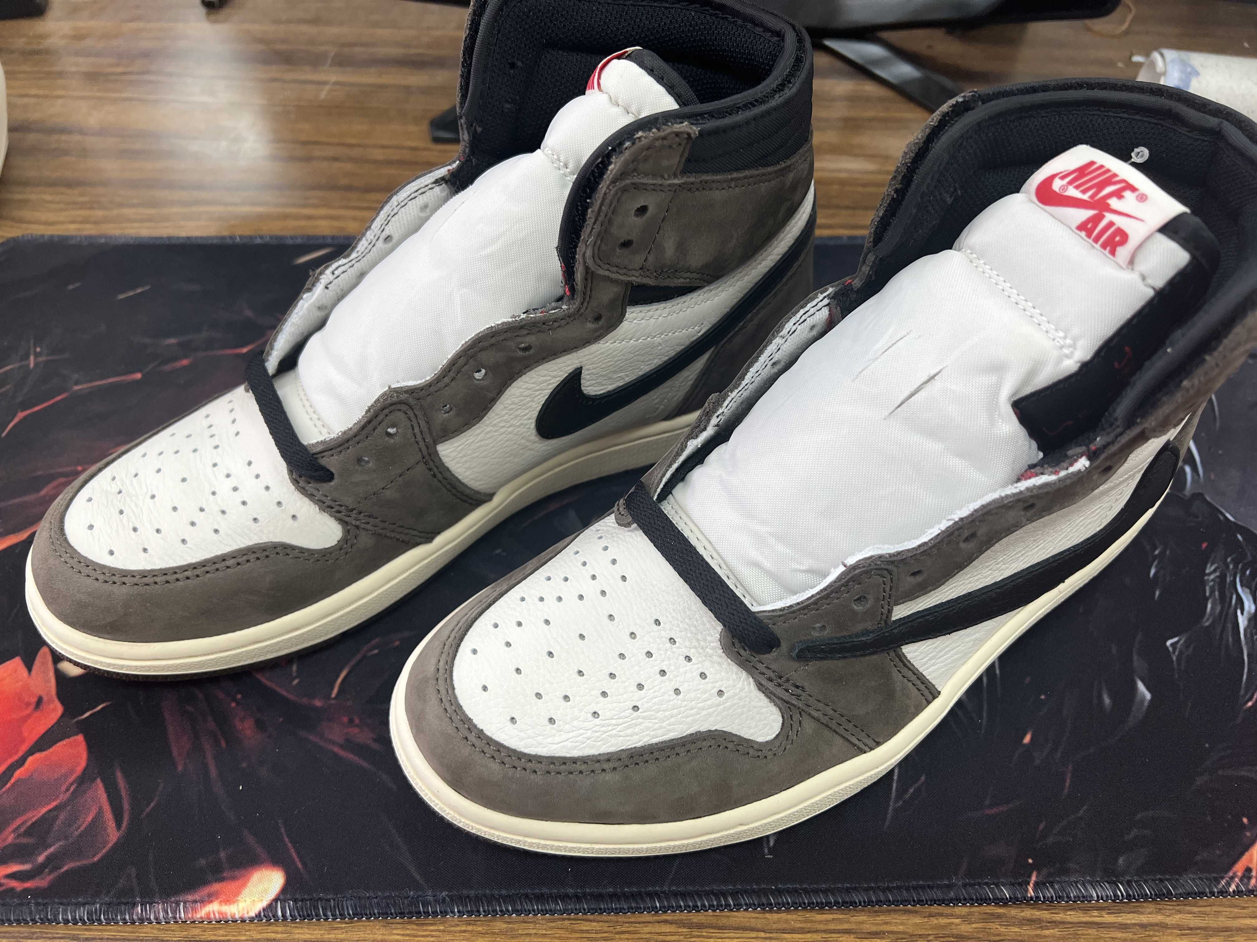 Travis Scott × Nike Air Jordan 1 Retro High OG TS SP "Sail/Dark Mocha"