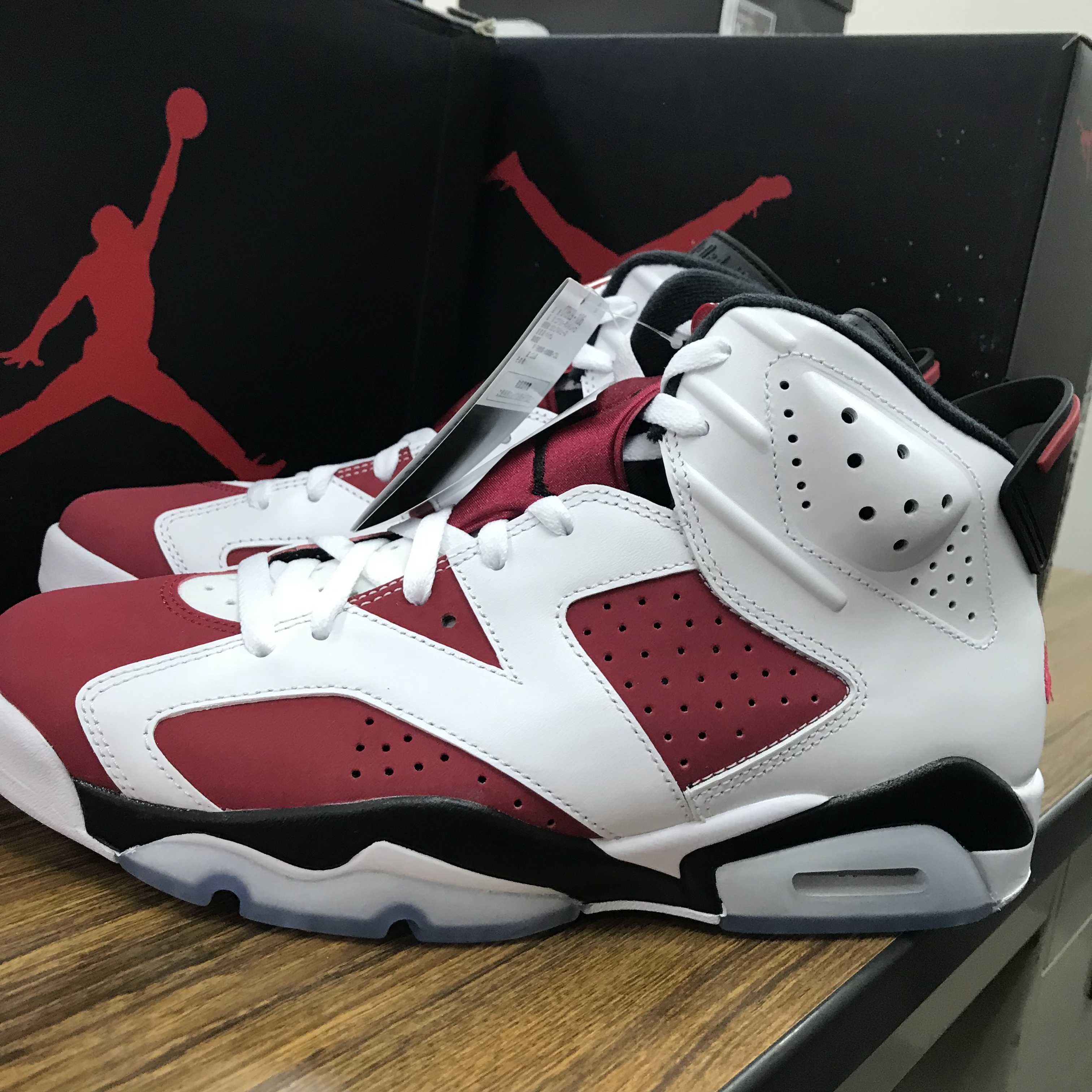 Nike Air Jordan 6 "Carmine" (2021)