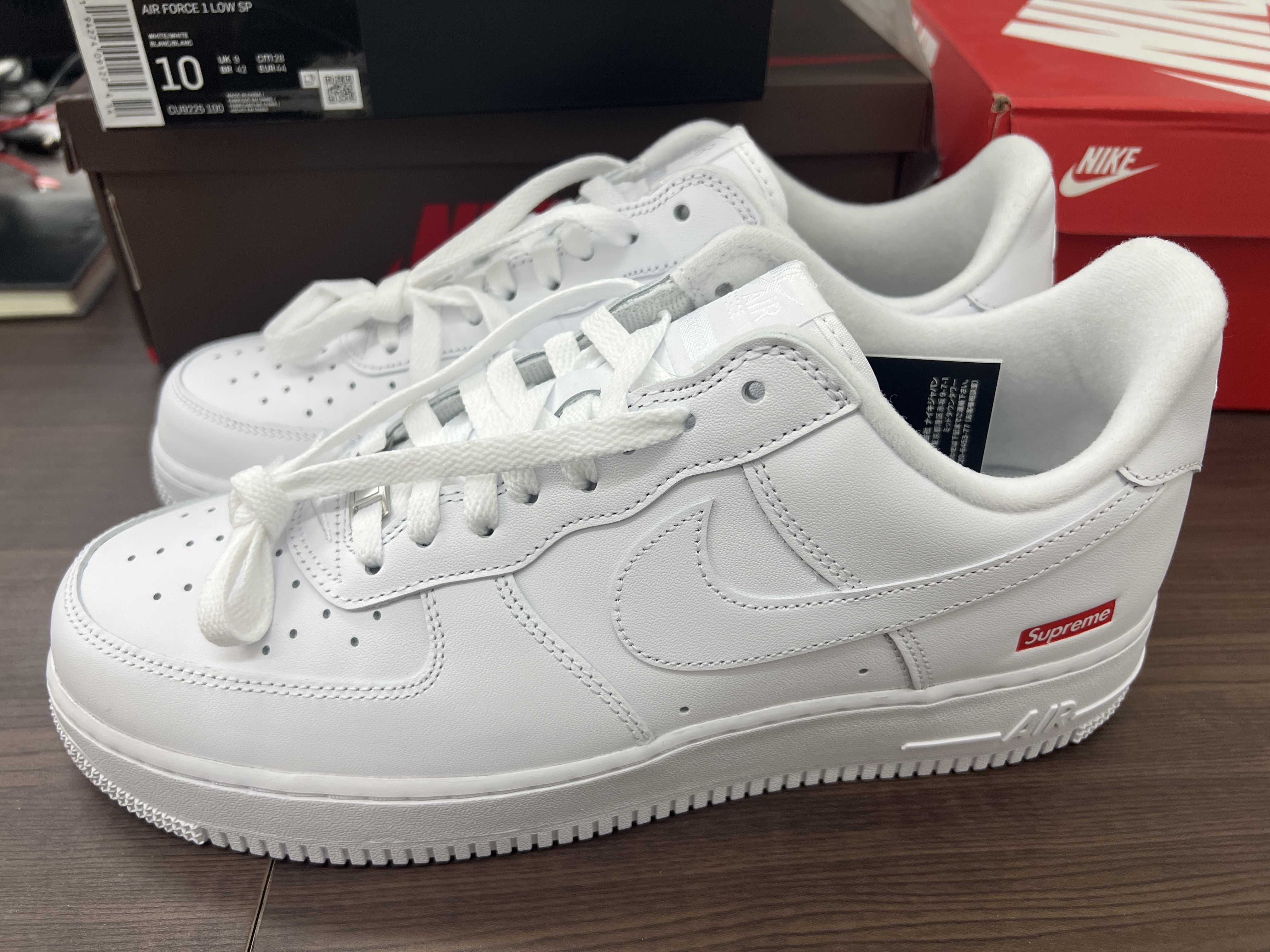 Supreme × Nike Air Force 1 Low "White"