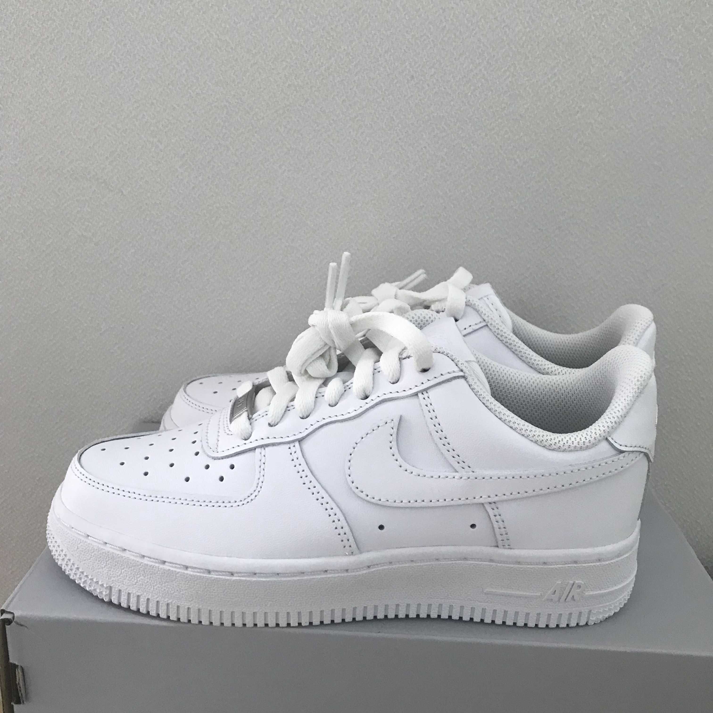 Nike Women's Air Force 1 Low '07 "White"