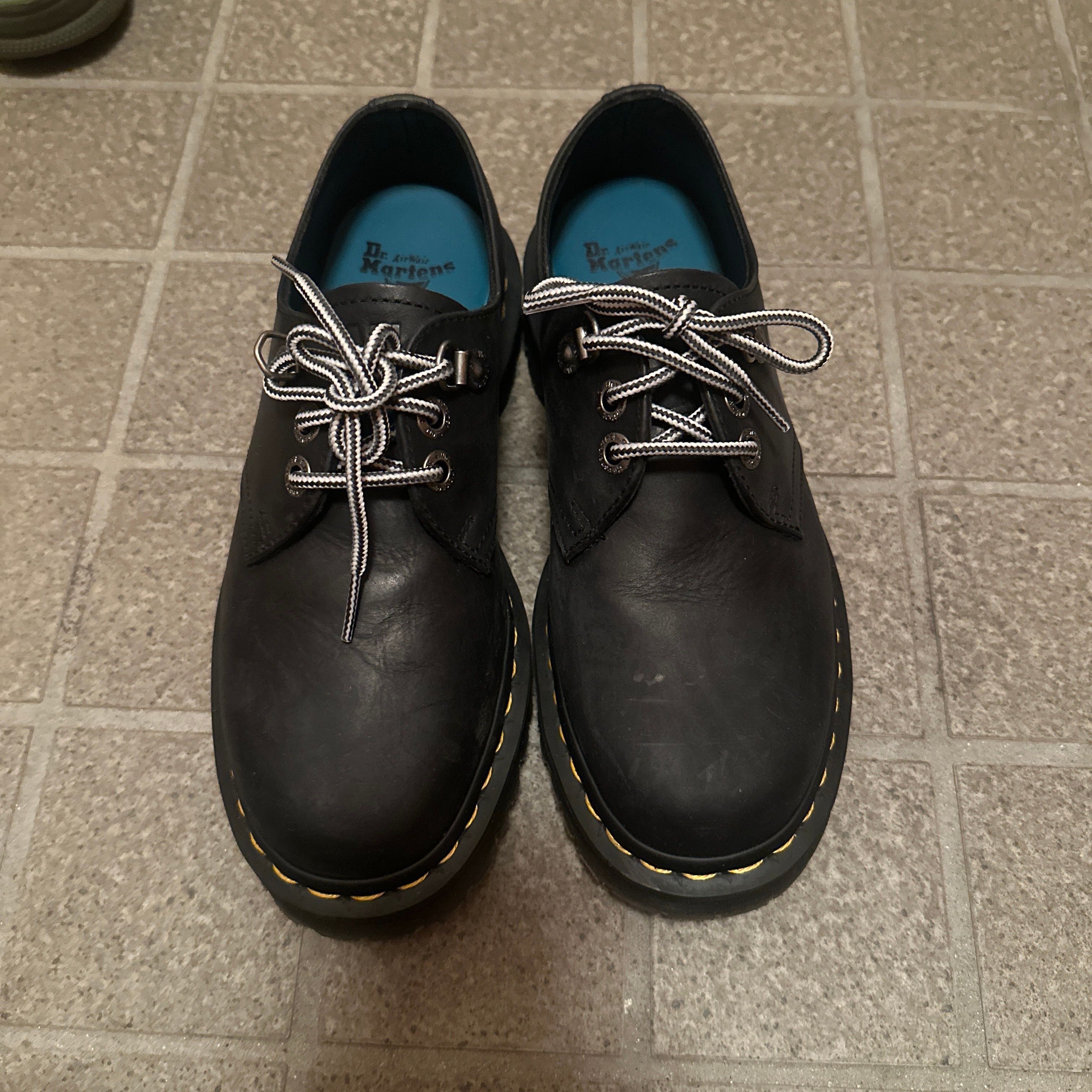 ディスイズネバーザット × ドクターマーチン 1461 3ホール シューズ "ブラック"