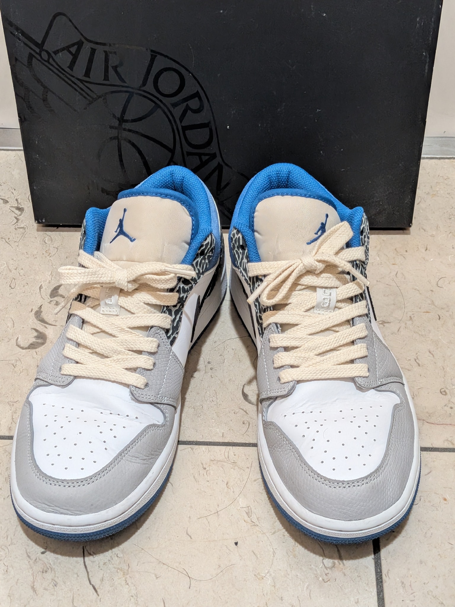 Nike Air Jordan 1 Low "True Blue"