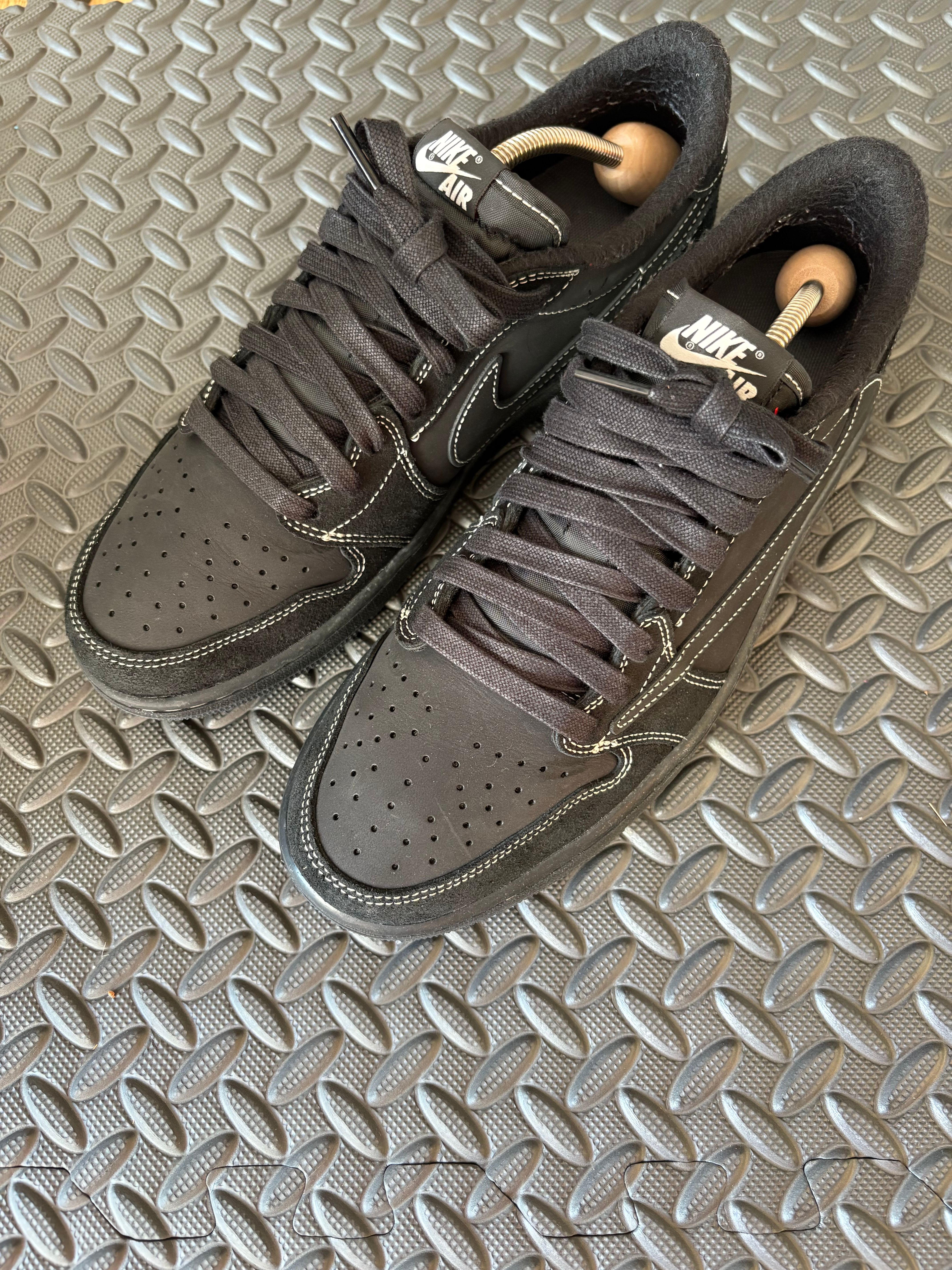 Travis Scott × Nike Air Jordan 1 Low OG SP "Black Phantom"