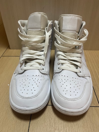 Nike Women's Air Jordan 1 Mid "Triple White"