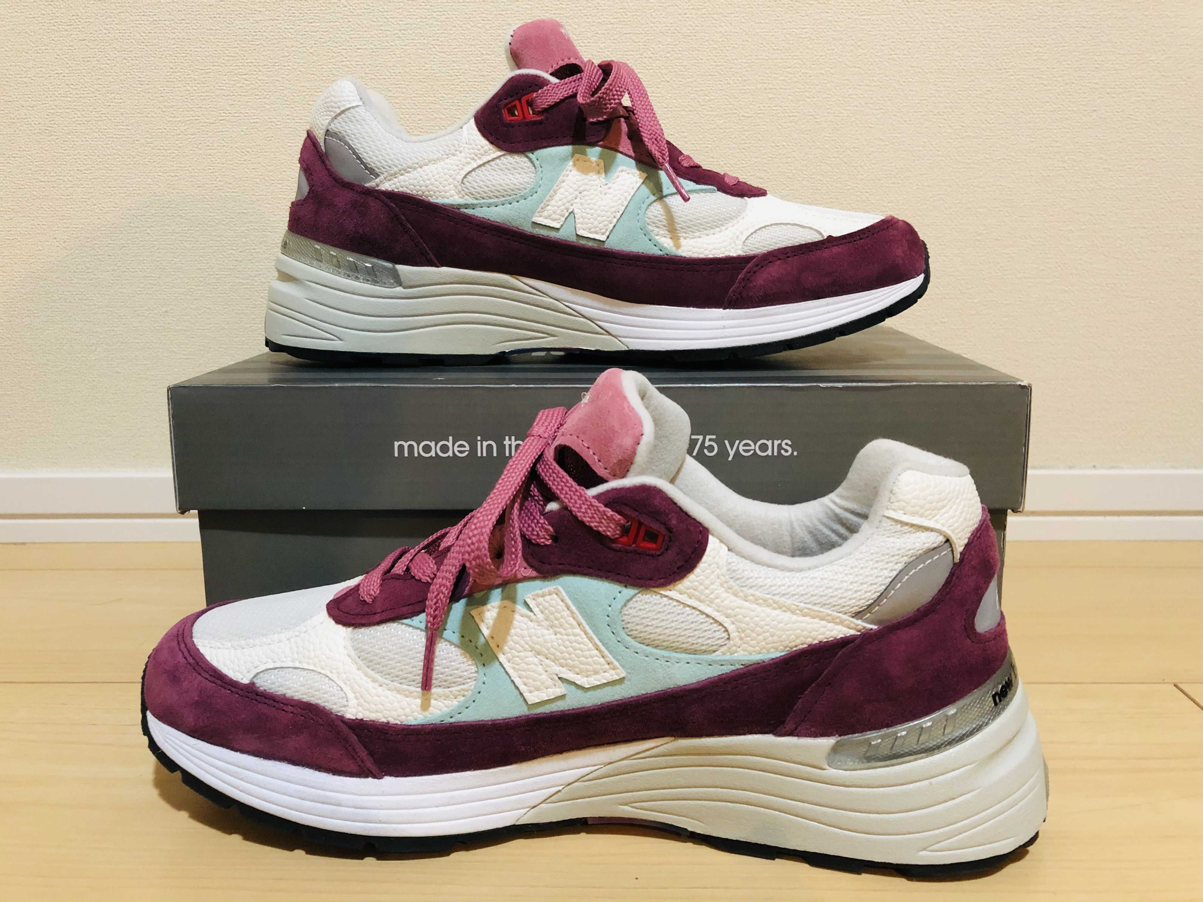 KITH × New Balance 992 Kithmas "Burgundy/White"