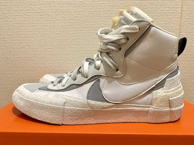 sacai × NIKE BLAZER MID "WHITE/WOLF GREY"