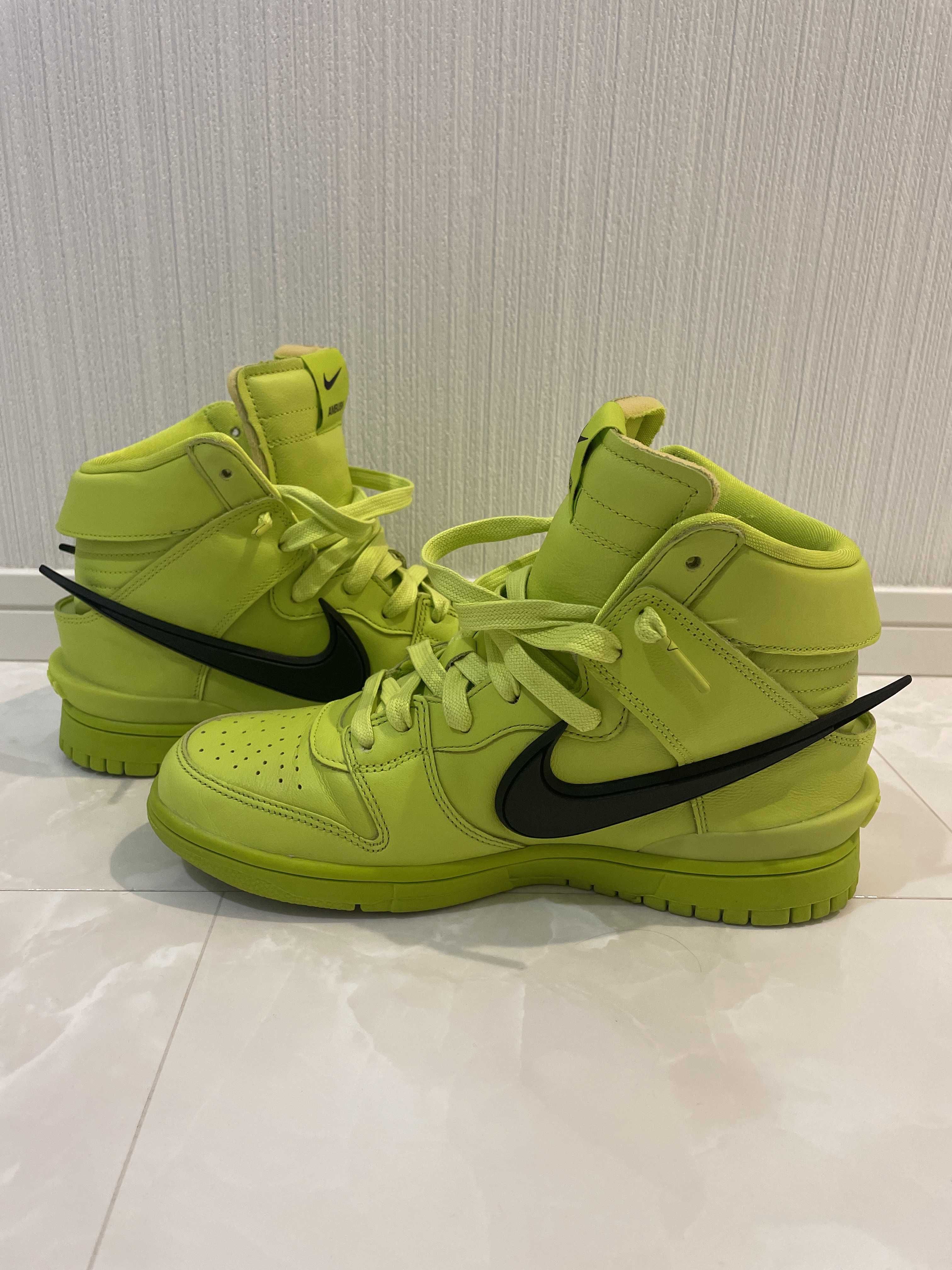 AMBUSH × NIKE DUNK HIGH "FLASH LIME"