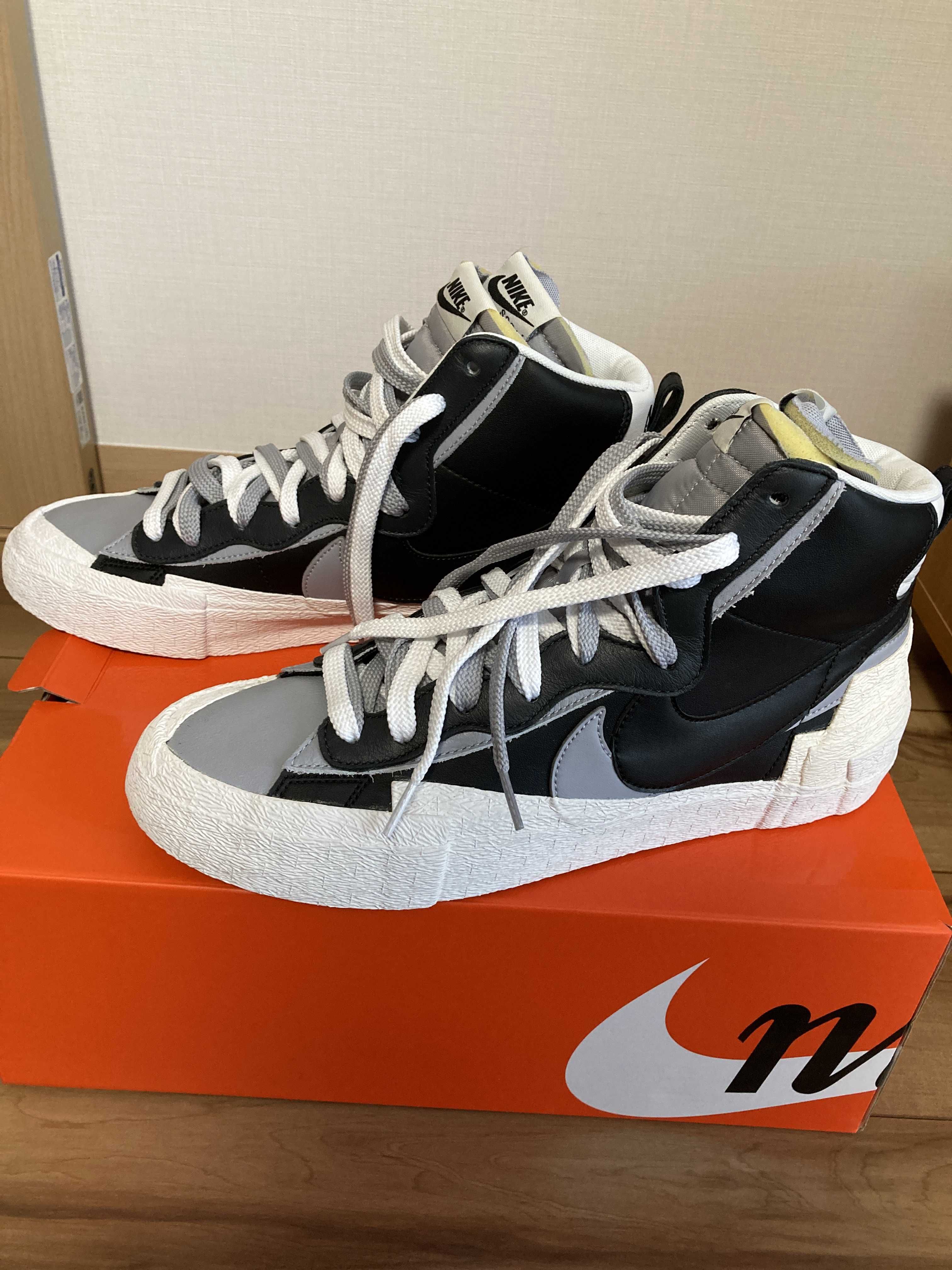 sacai × NIKE BLAZER MID "BLACK/WOLF GREY/WHITE"