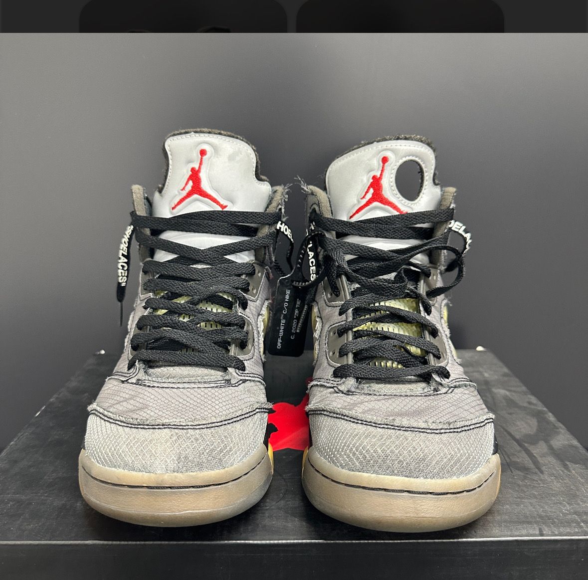 Off-White × Nike Air Jordan 5 "Black/Muslin/Fire Red"