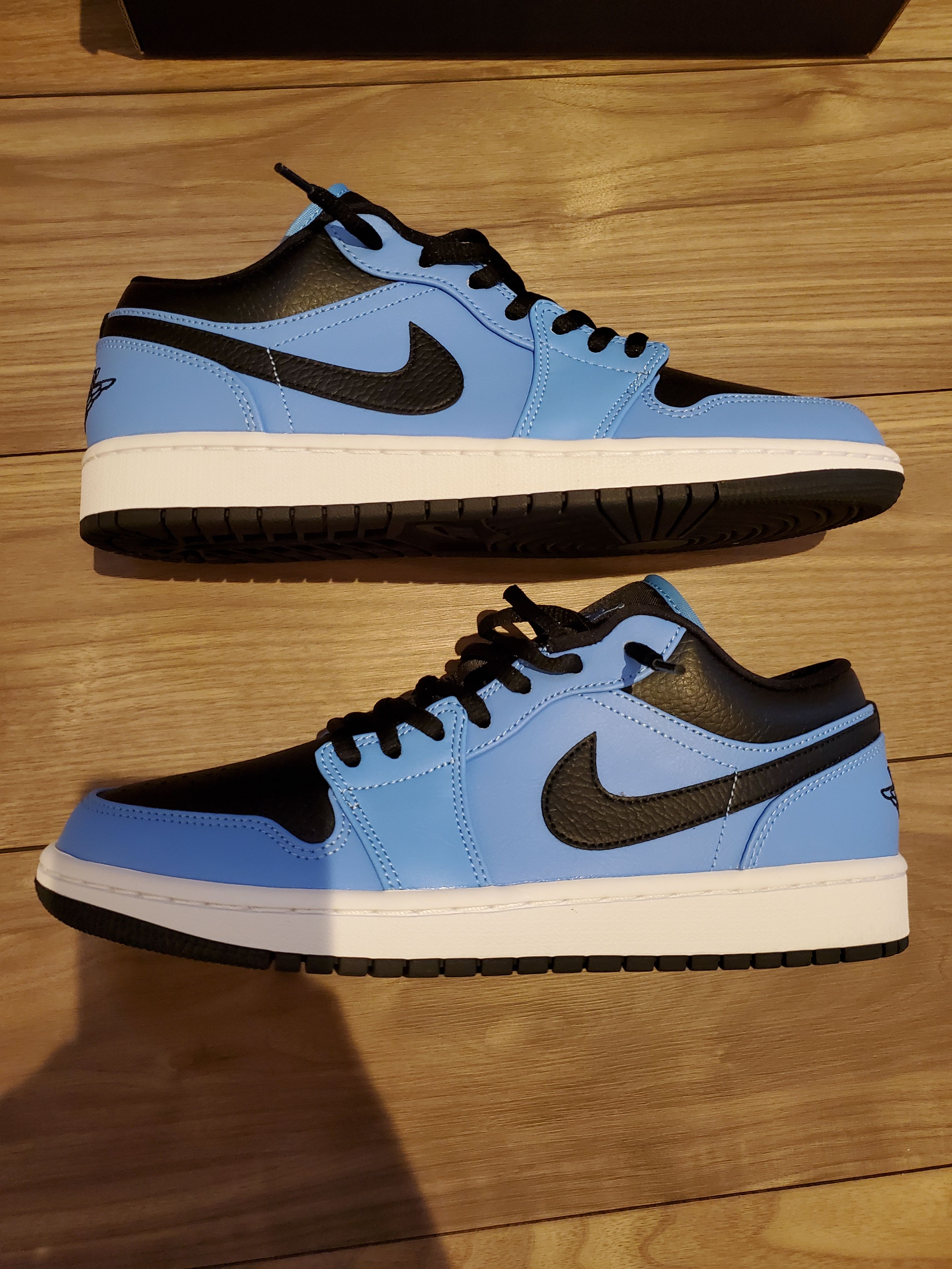 Nike Air Jordan 1 Low "University Blue/Black"