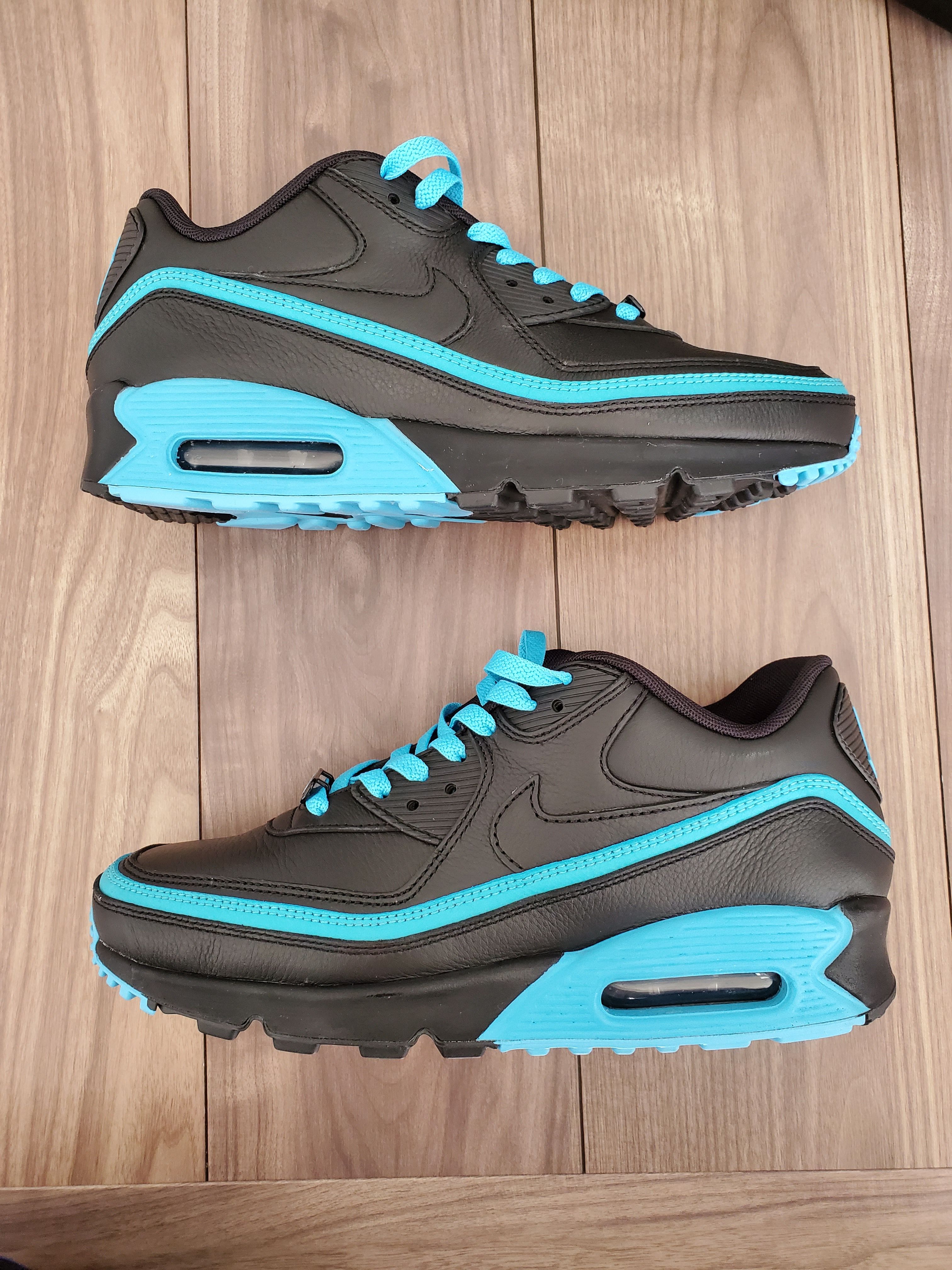 UNDEFEATED × Nike Air Max 90 "Black/Blue"