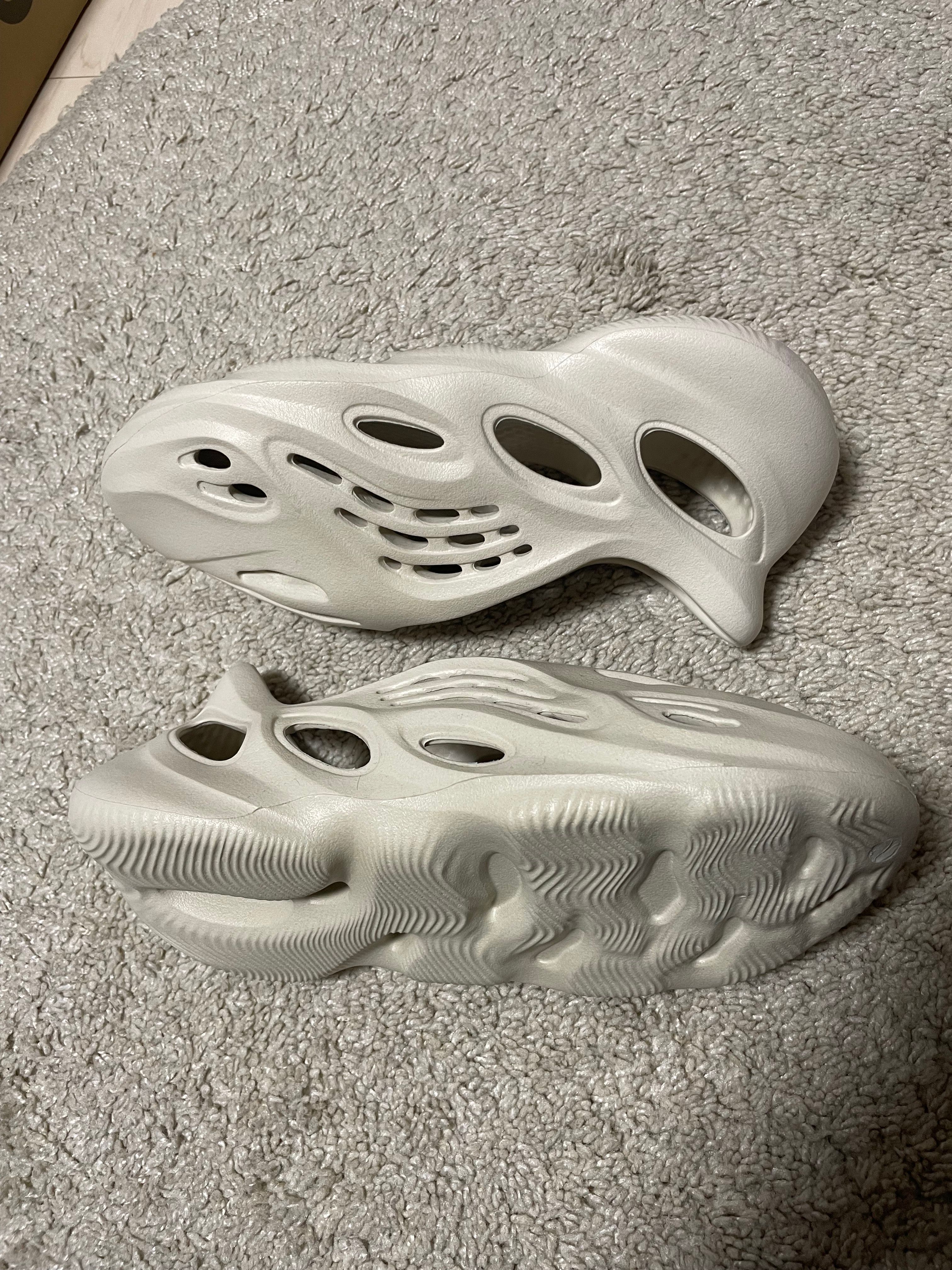 adidas YEEZY Foam Runner "Sand"