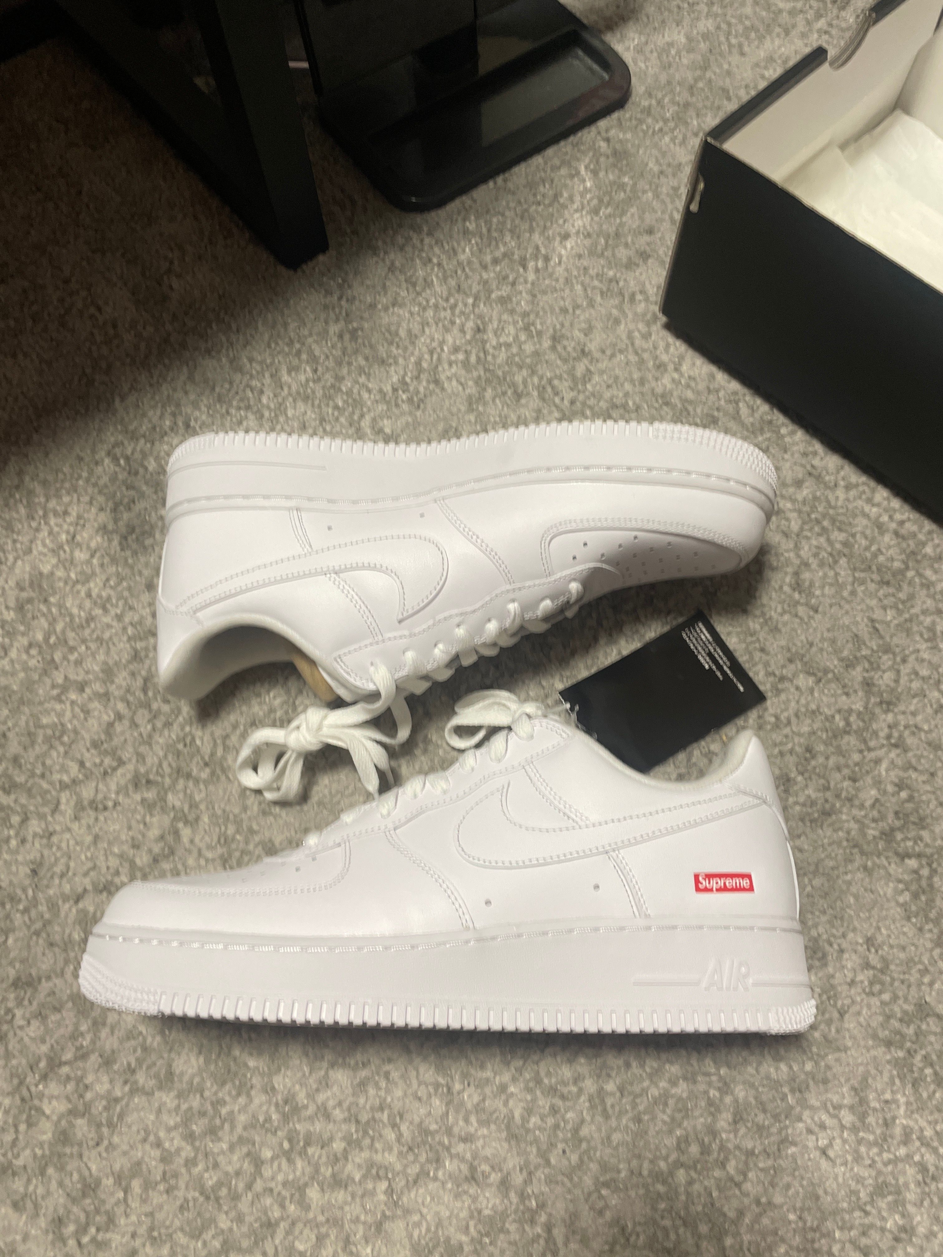 Supreme × Nike Air Force 1 Low "White"