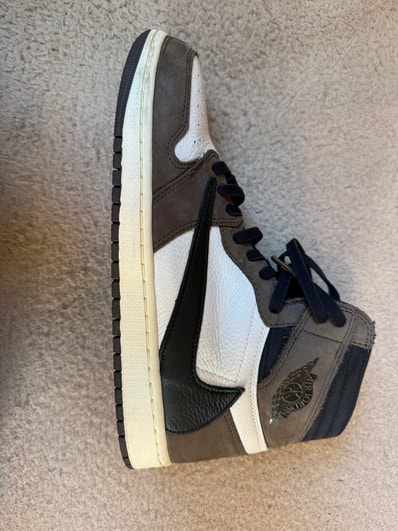 Travis Scott × Nike Air Jordan 1 Retro High OG TS SP "Sail/Dark Mocha"