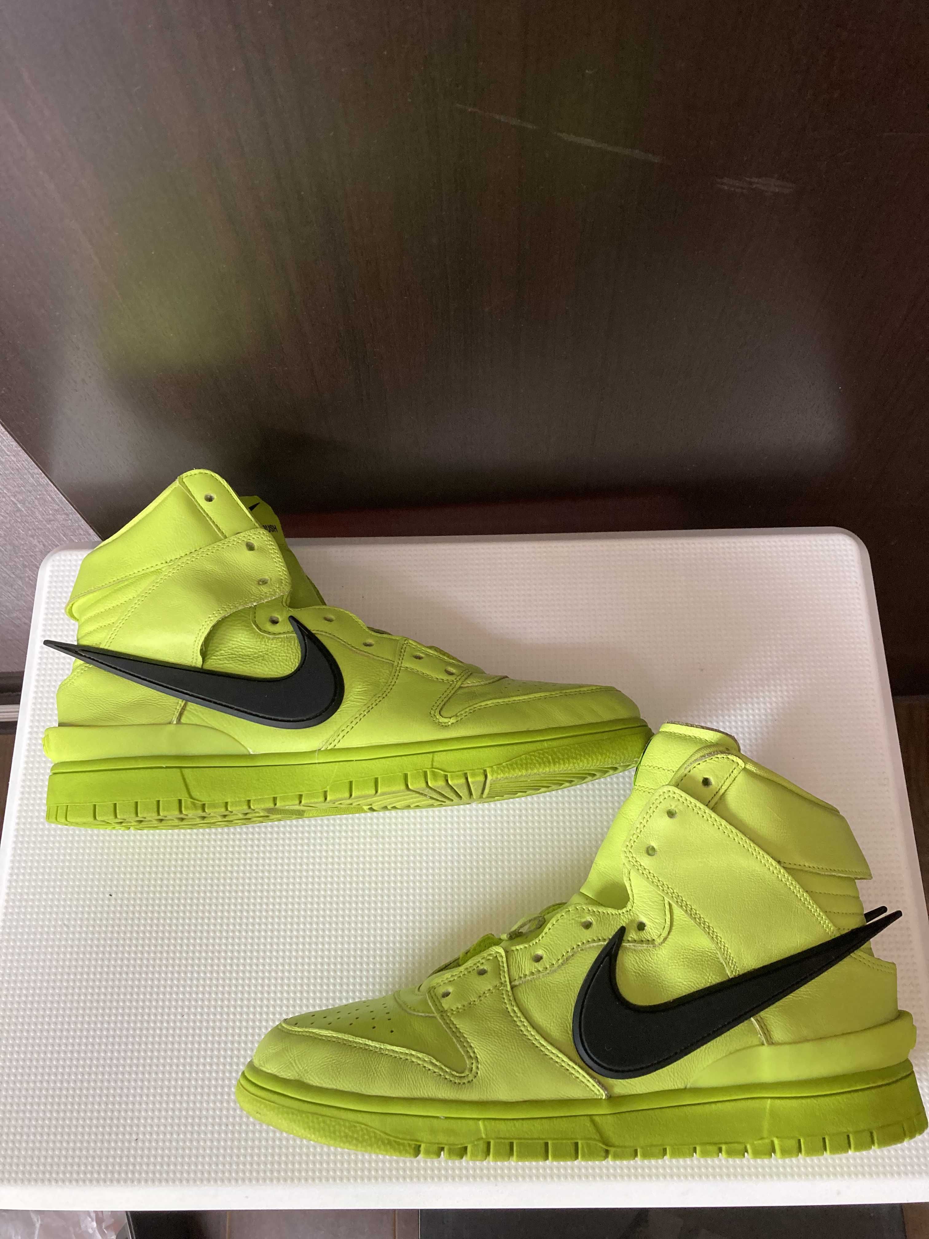 AMBUSH × NIKE DUNK HIGH "FLASH LIME"