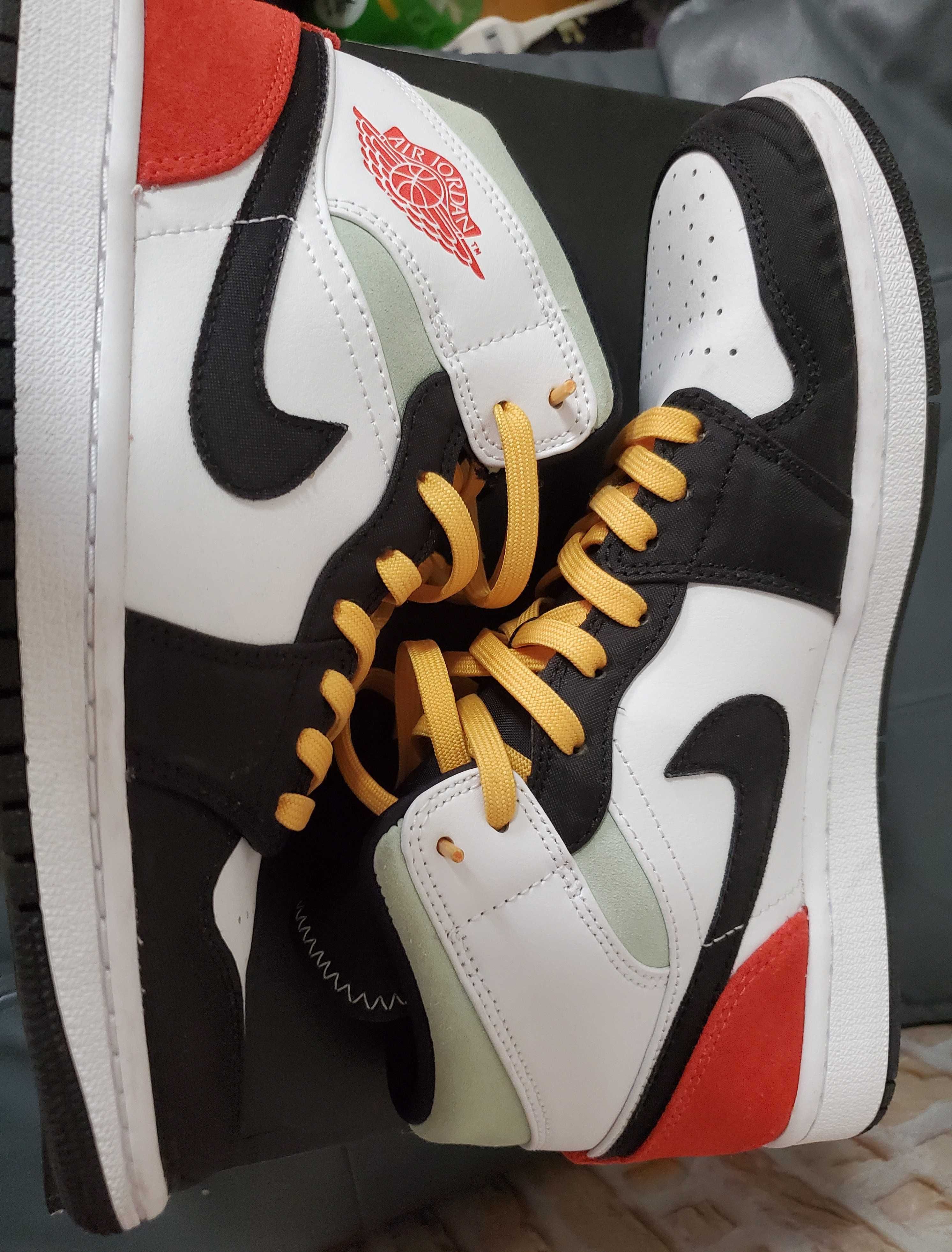 Nike Air Jordan 1 Mid SE "Black/Red/White"