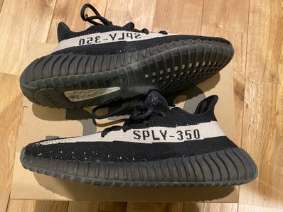 adidas YEEZY Boost 350 V2 "Oreo"