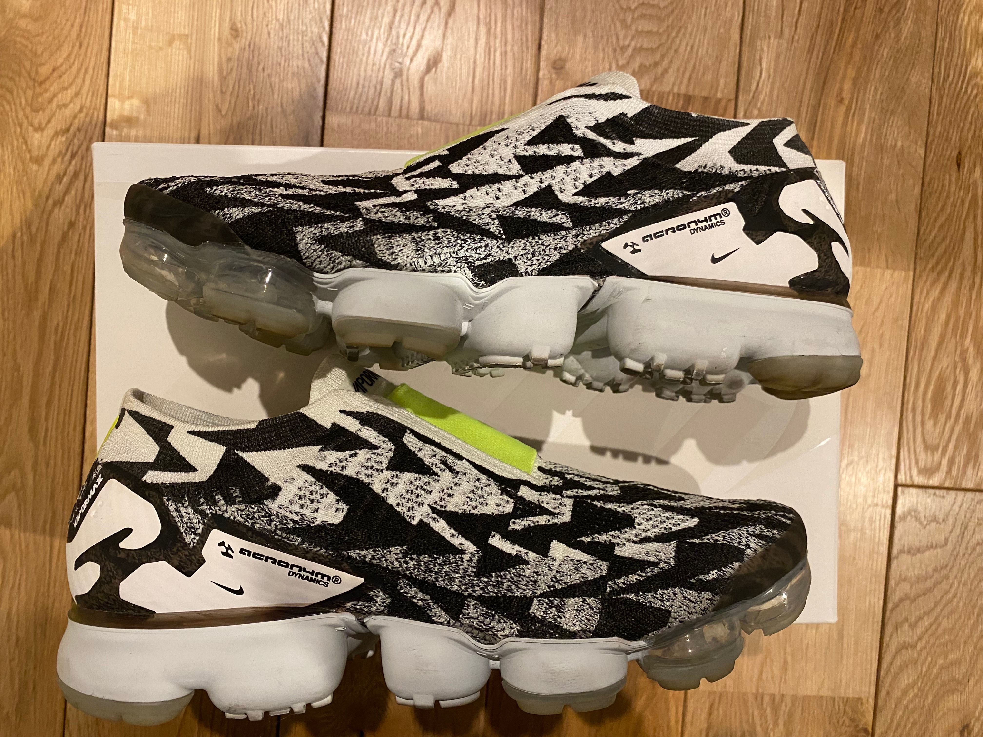 Acronym × Nike Vapormax Moc 2 "Light BoneE"