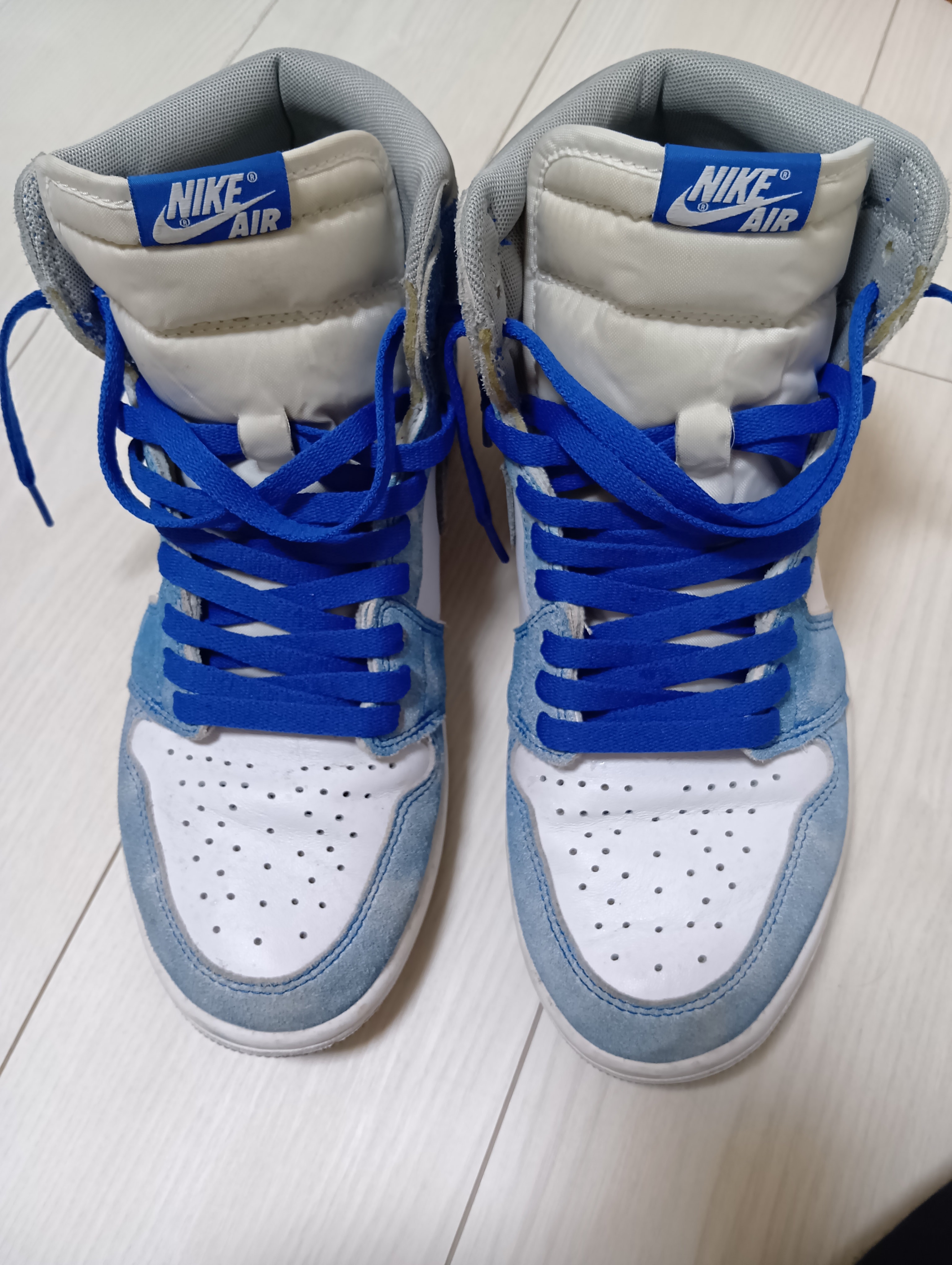 Nike Air Jordan 1 High OG "Hyper Royal"