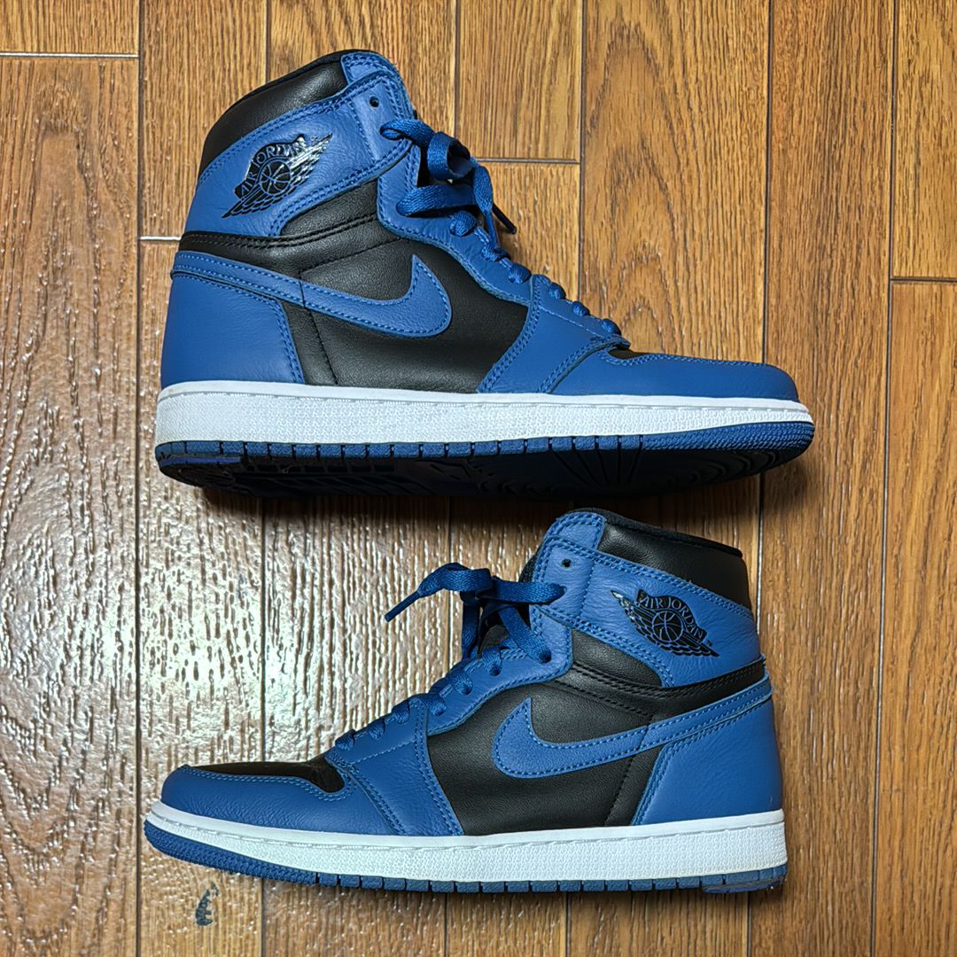 Nike Air Jordan 1 Retro High OG "Dark Marina Blue"