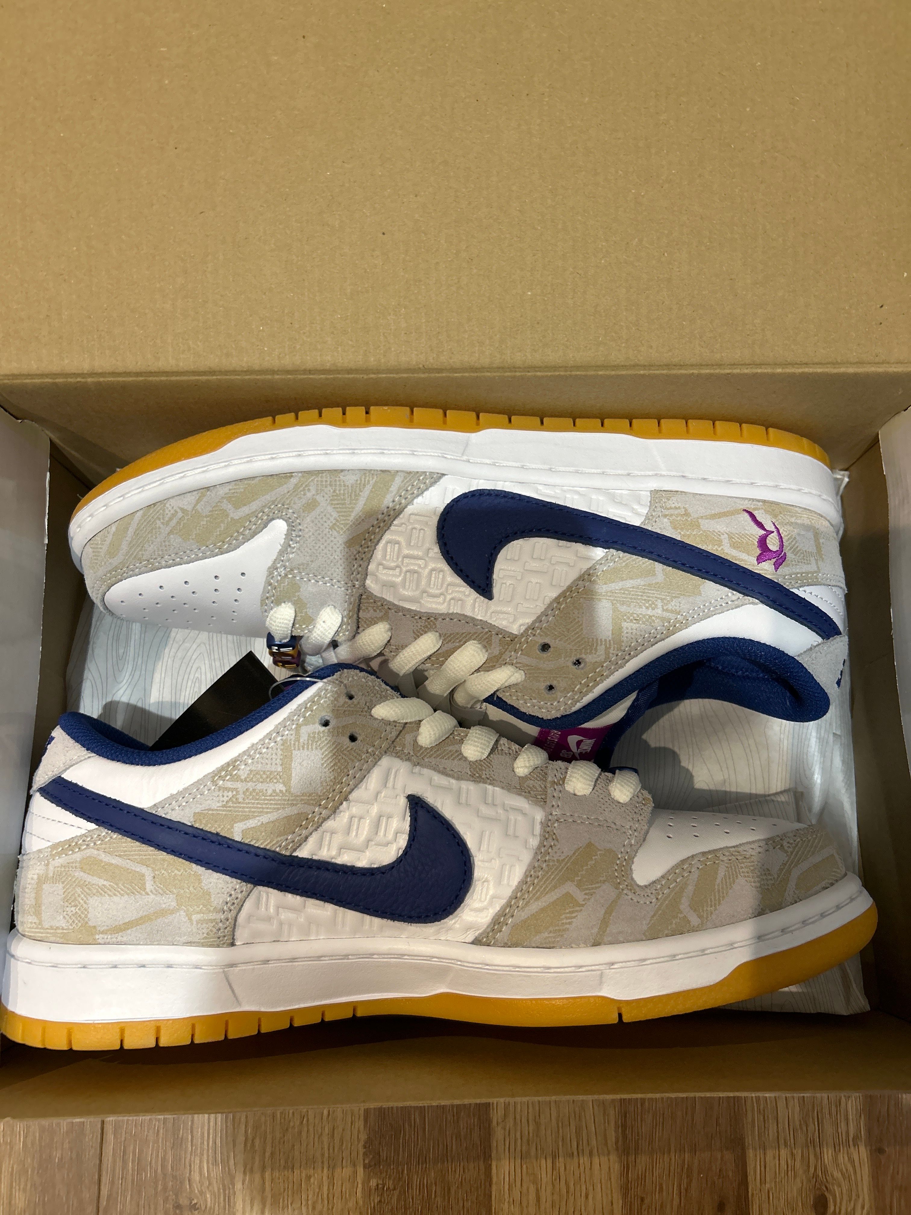 Rayssa Leal × Nike SB Dunk Low PRM "Pure Platinum and Vivid Purple"