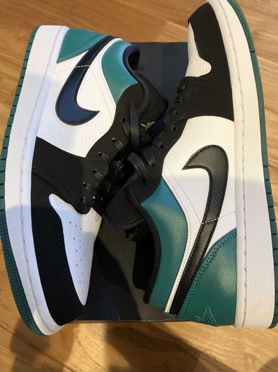 Nike Air Jordan 1 Low "White Black Mystic Green"