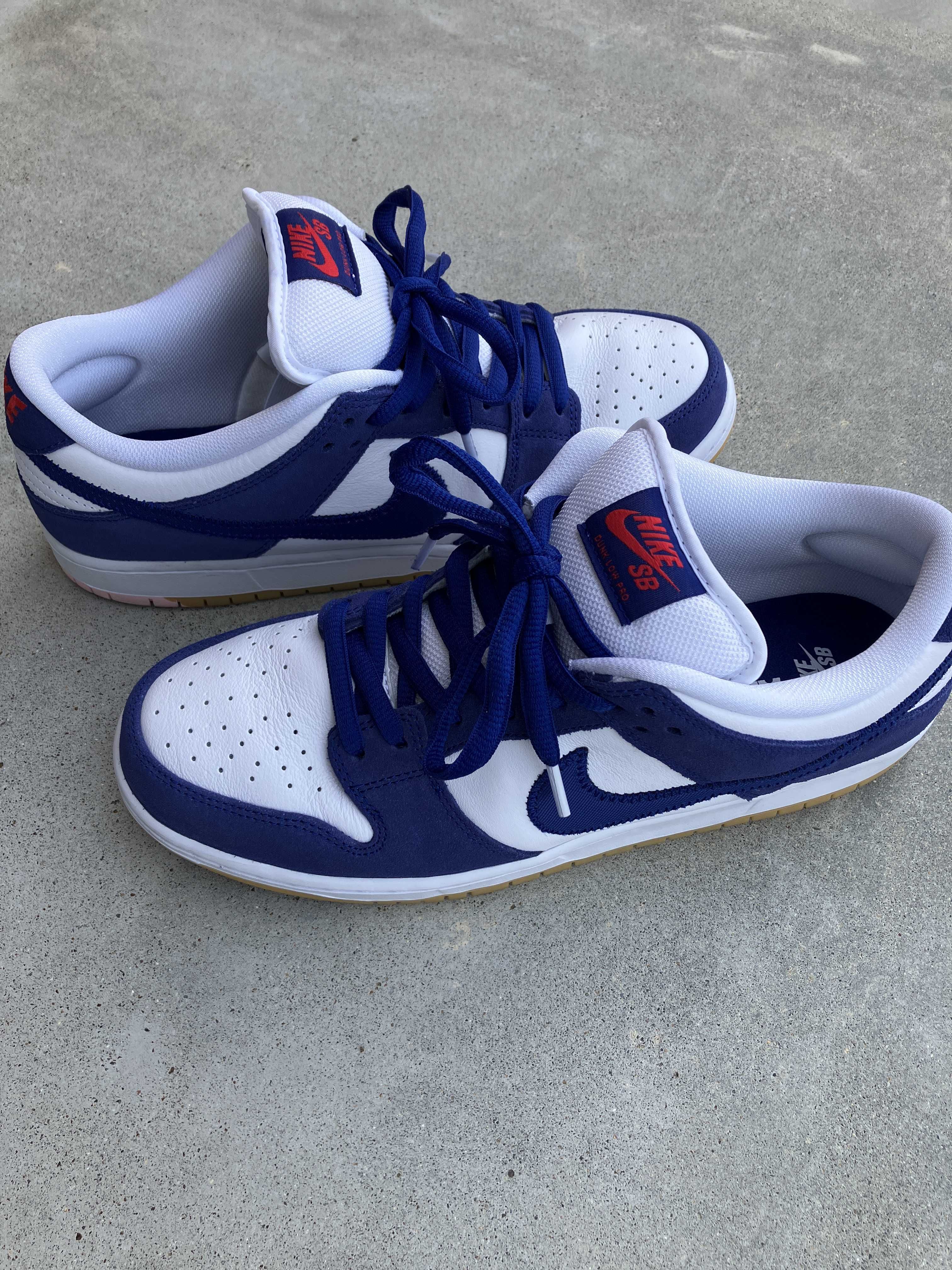 Nike SB Dunk Low "Los Angeles Dodgers/Deep Royal Blue"