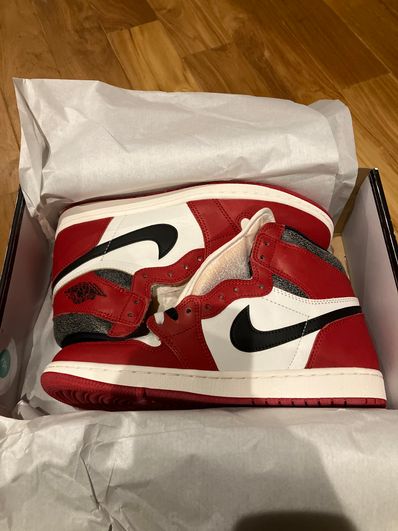 Nike Air Jordan 1 High OG "Lost & Found/Chicago"