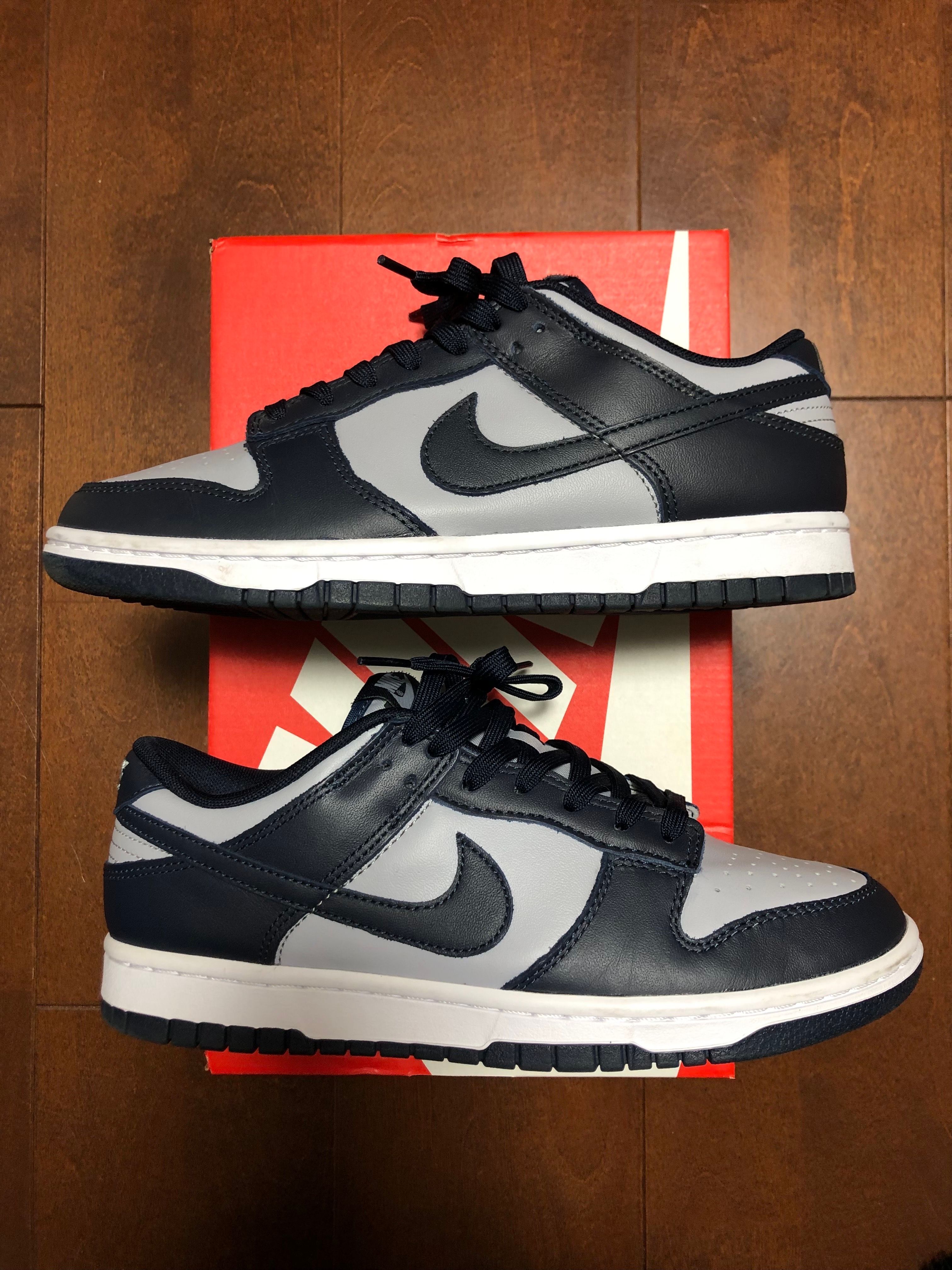 Nike Dunk Low "Championship Grey"