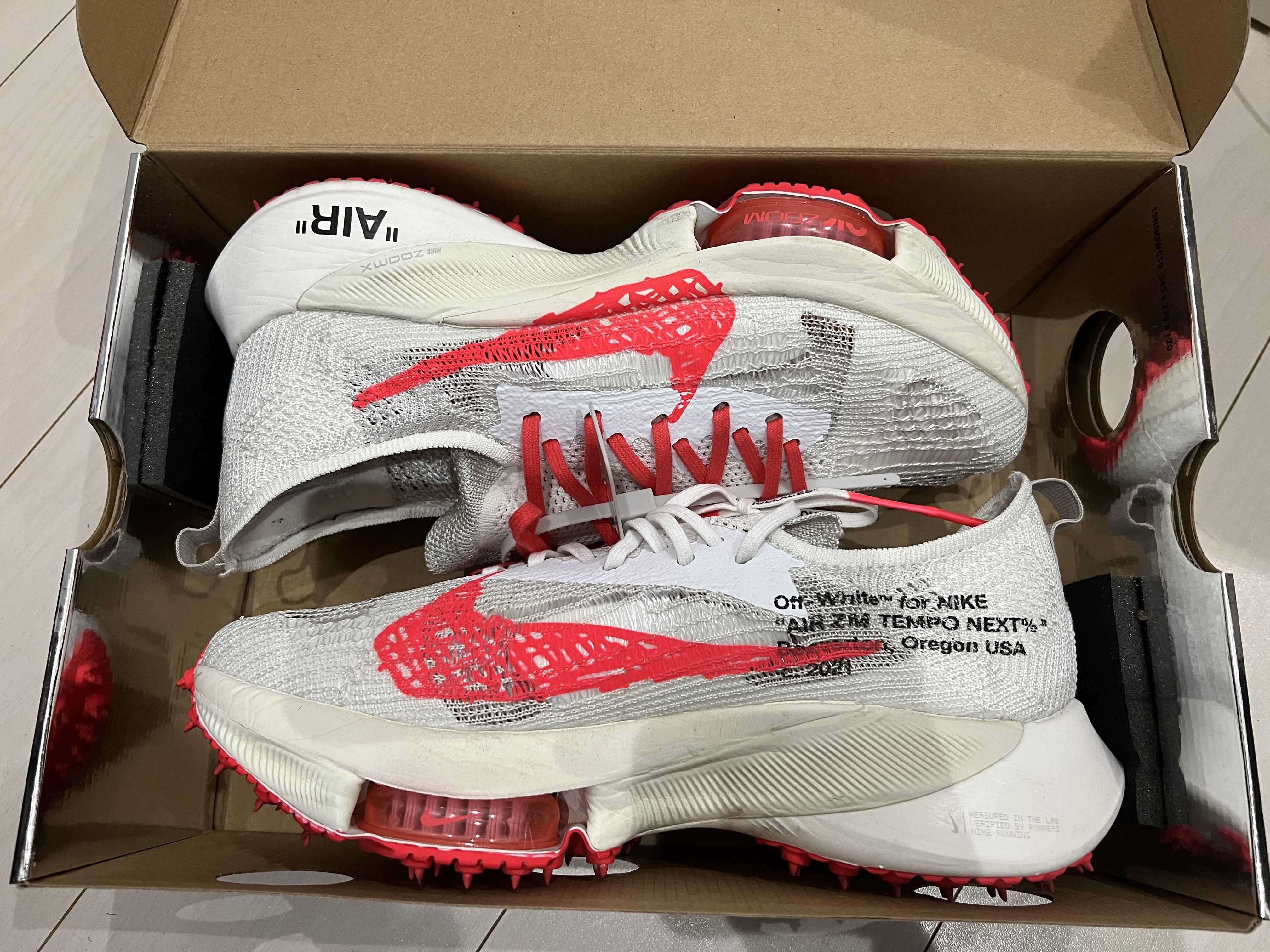 Off-White × Nike Air Zoom Tempo Next% Flyknit "Solar Red"