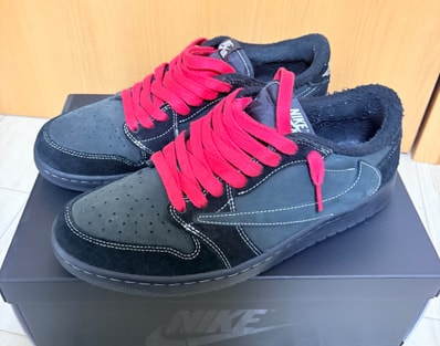 Travis Scott × Nike Air Jordan 1 Low OG SP "Black Phantom"