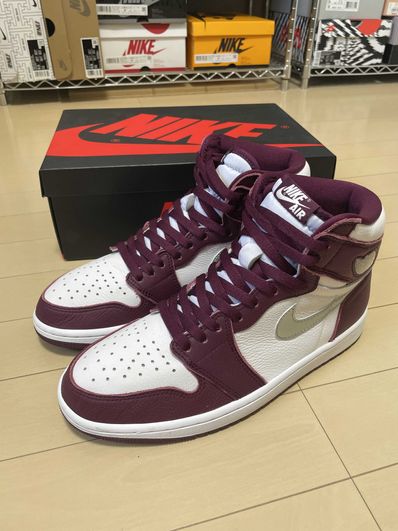 Nike Air Jordan 1 High OG "Bordeaux"
