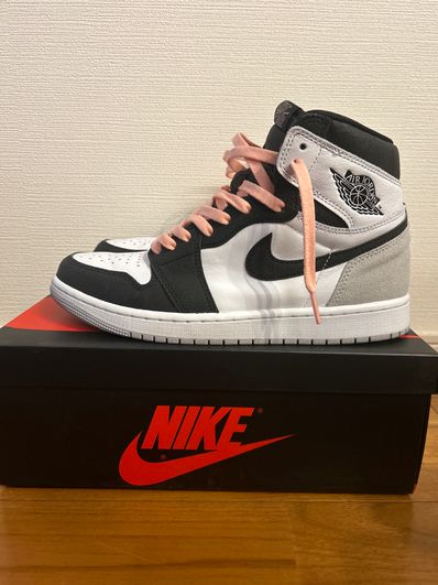 Nike Air Jordan 1 High OG "Bleached Coral"
