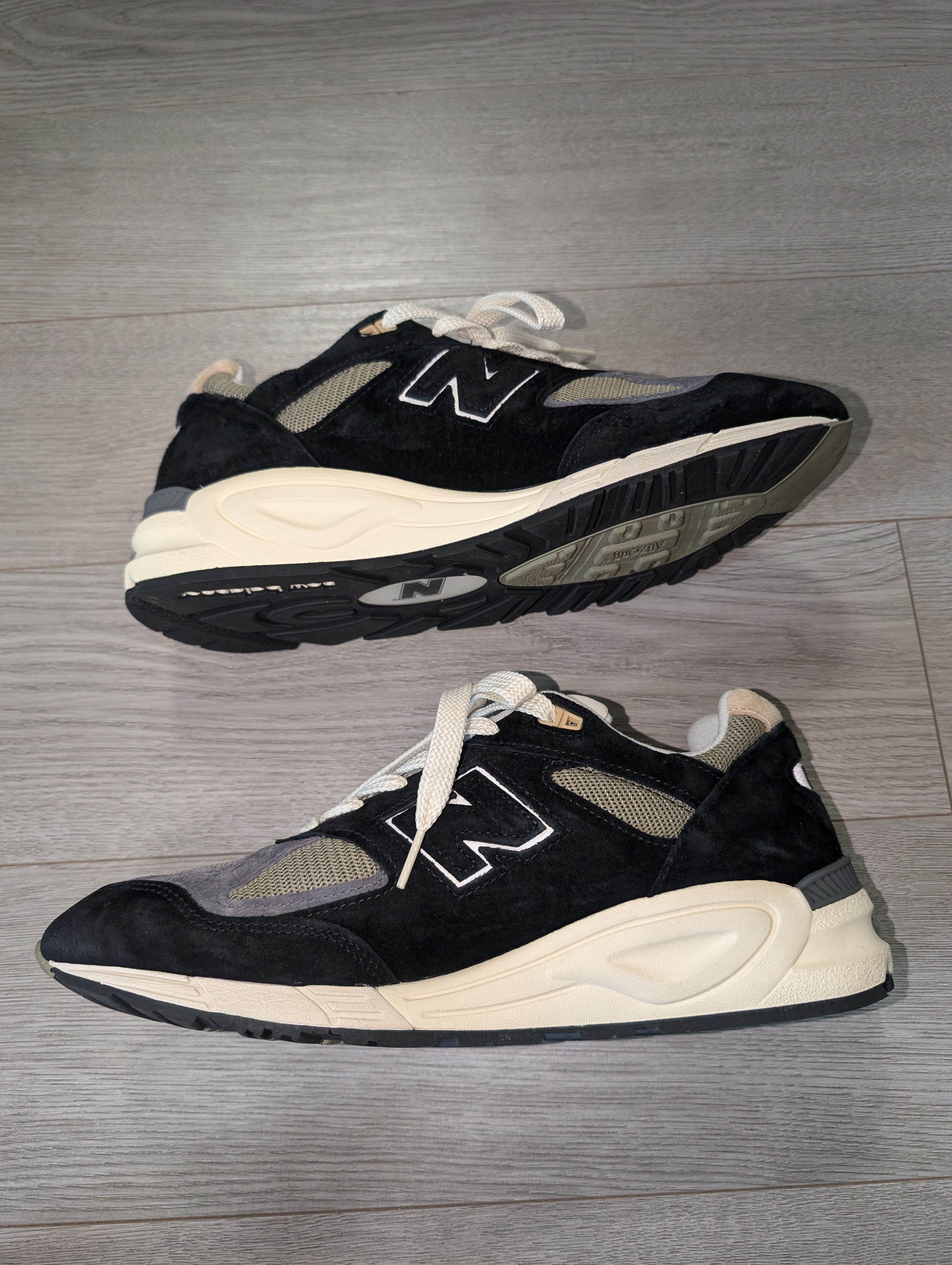 New Balance 990V2 "Black/True Camo"